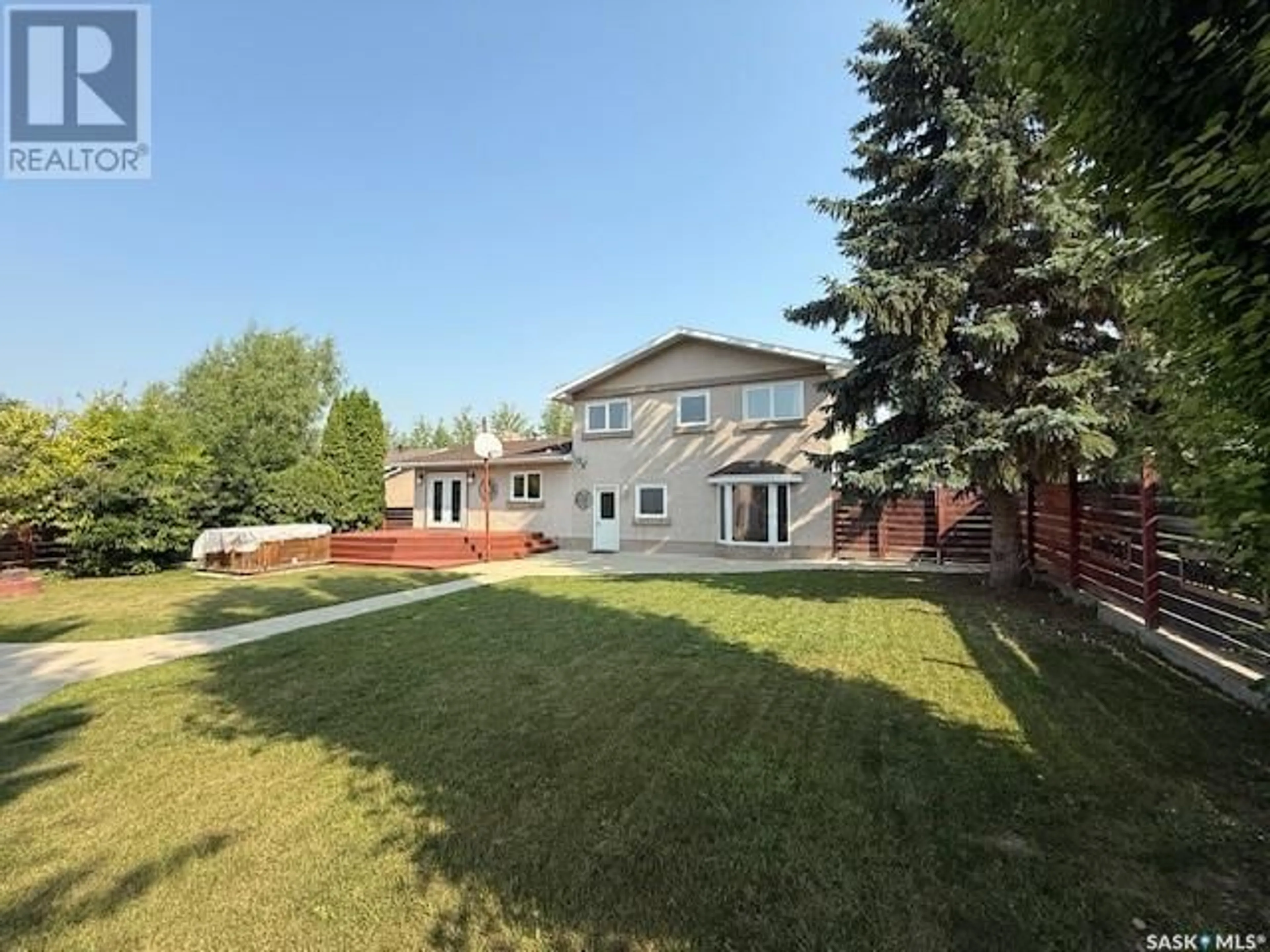 A pic from outside/outdoor area/front of a property/back of a property/a pic from drone, unknown for 484 STEWART STREET, Kamsack Saskatchewan S0A1S0
