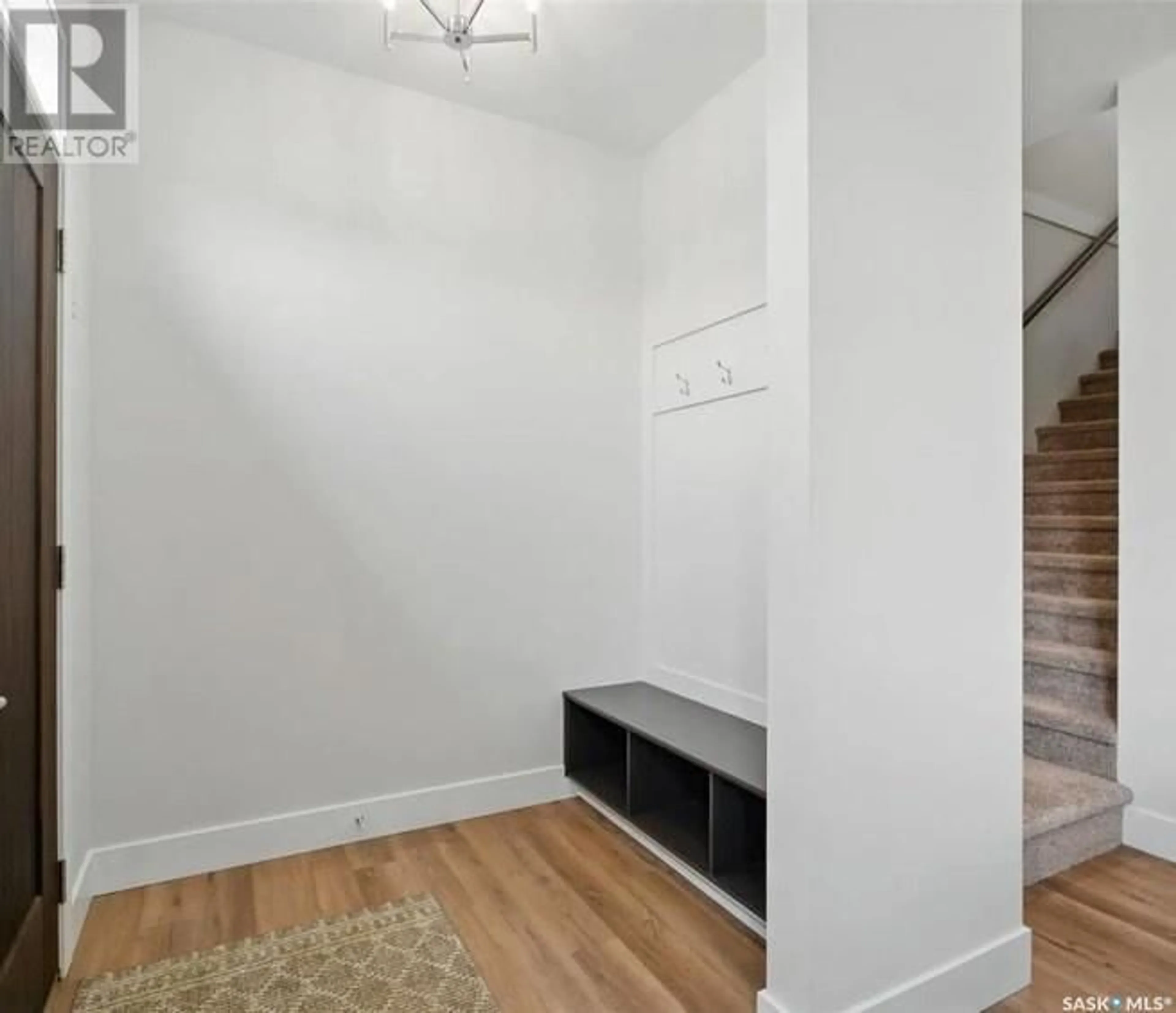 Indoor entryway for 723 HENRY DAYDAY ROAD, Saskatoon Saskatchewan S7W1H5