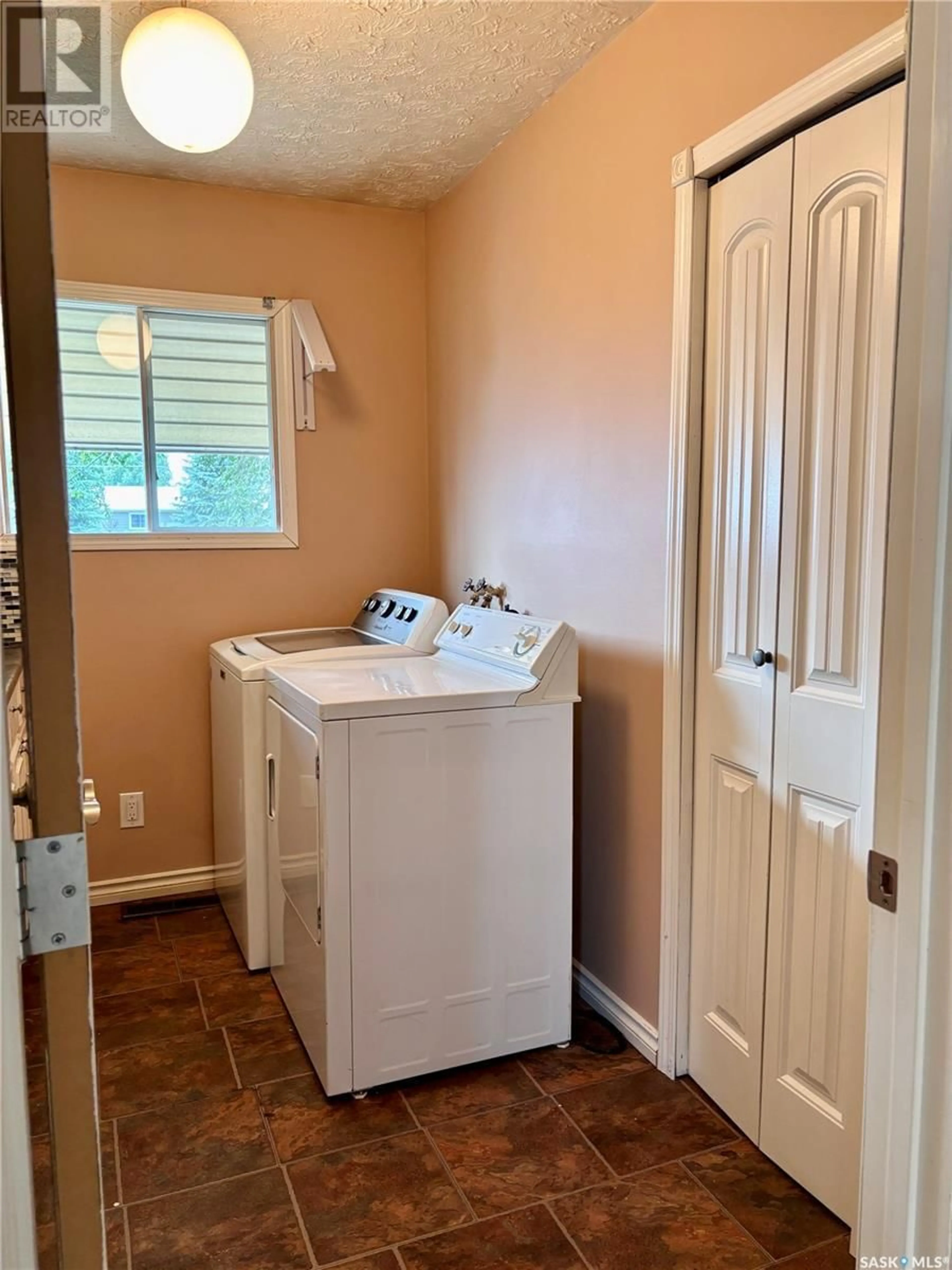 Laundry room for N - 117 2ND STREET, Wakaw Saskatchewan S0K4P0