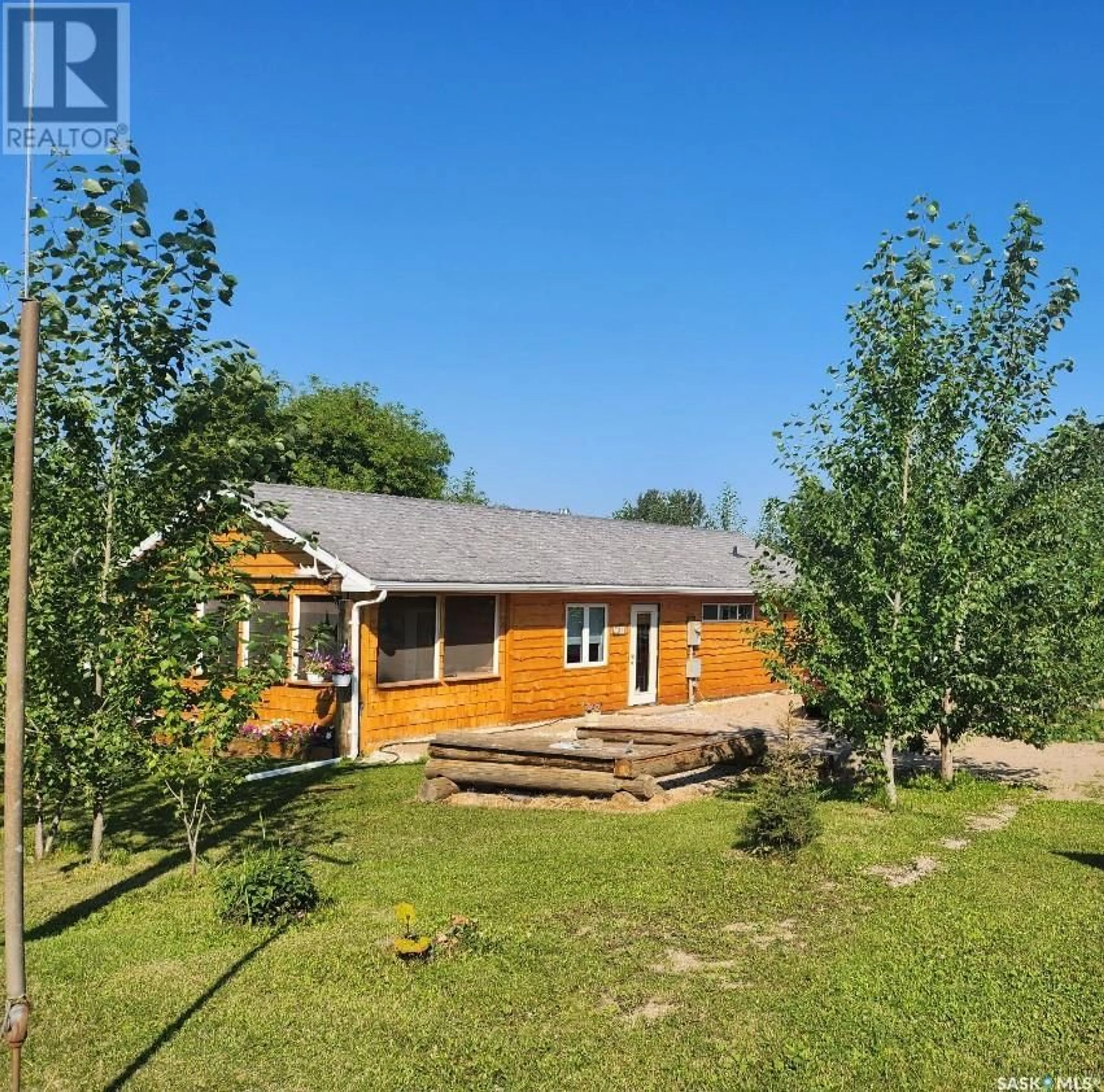 A pic from outside/outdoor area/front of a property/back of a property/a pic from drone, unknown for 112 3RD AVENUE, Big River Saskatchewan S0J0E0