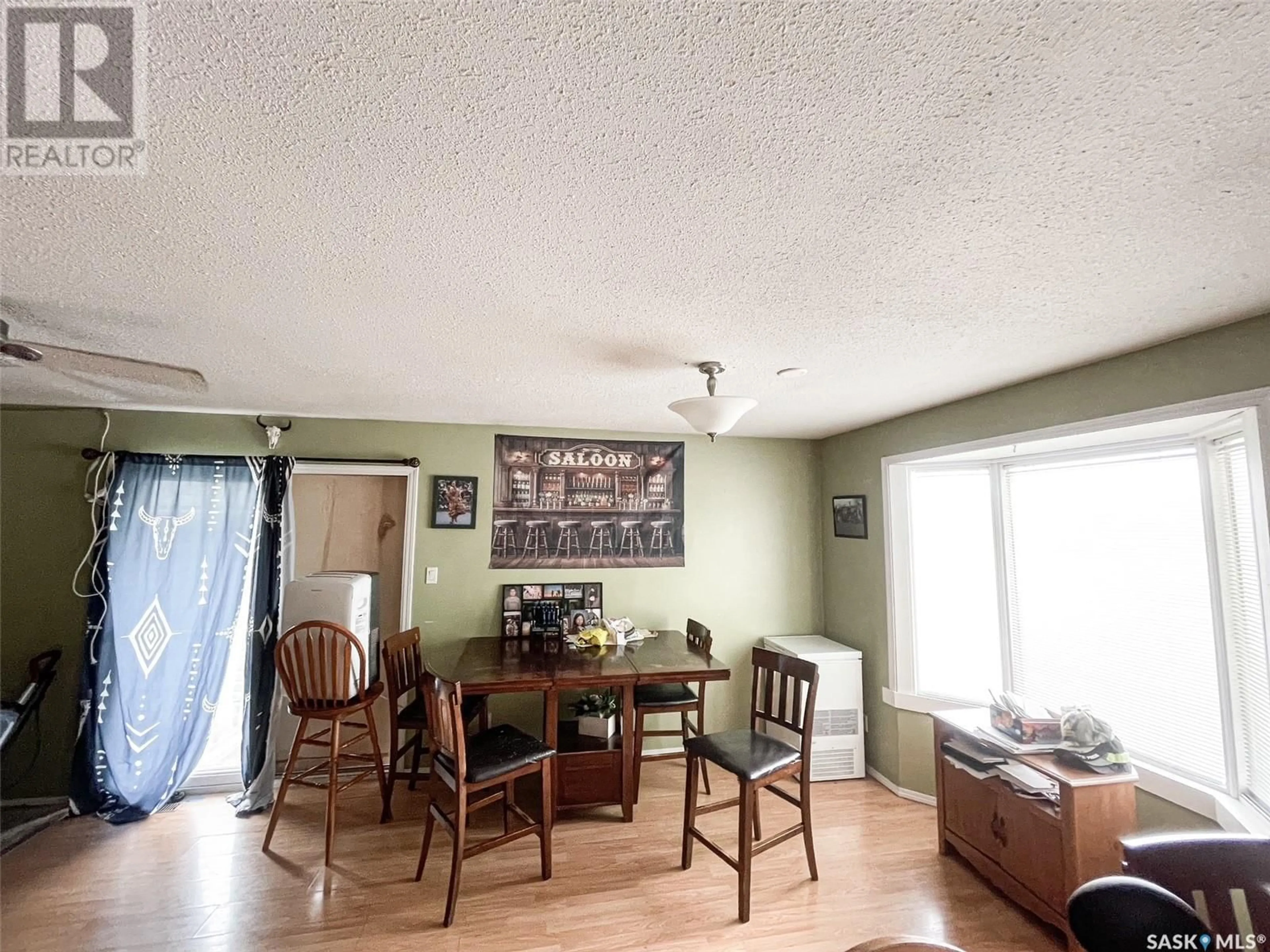 A pic of a room for 516 5TH AVENUE, Meadow Lake Saskatchewan S9X1A9