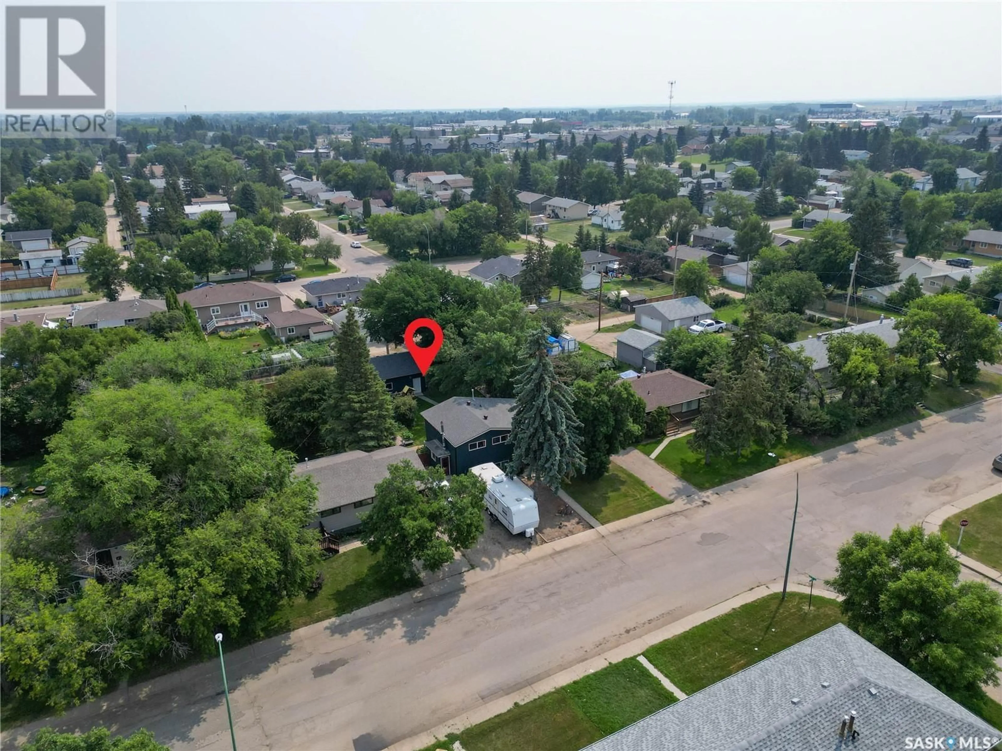 A pic from outside/outdoor area/front of a property/back of a property/a pic from drone, city buildings view from balcony for 2640 3RD AVENUE, Prince Albert Saskatchewan S6V2G4