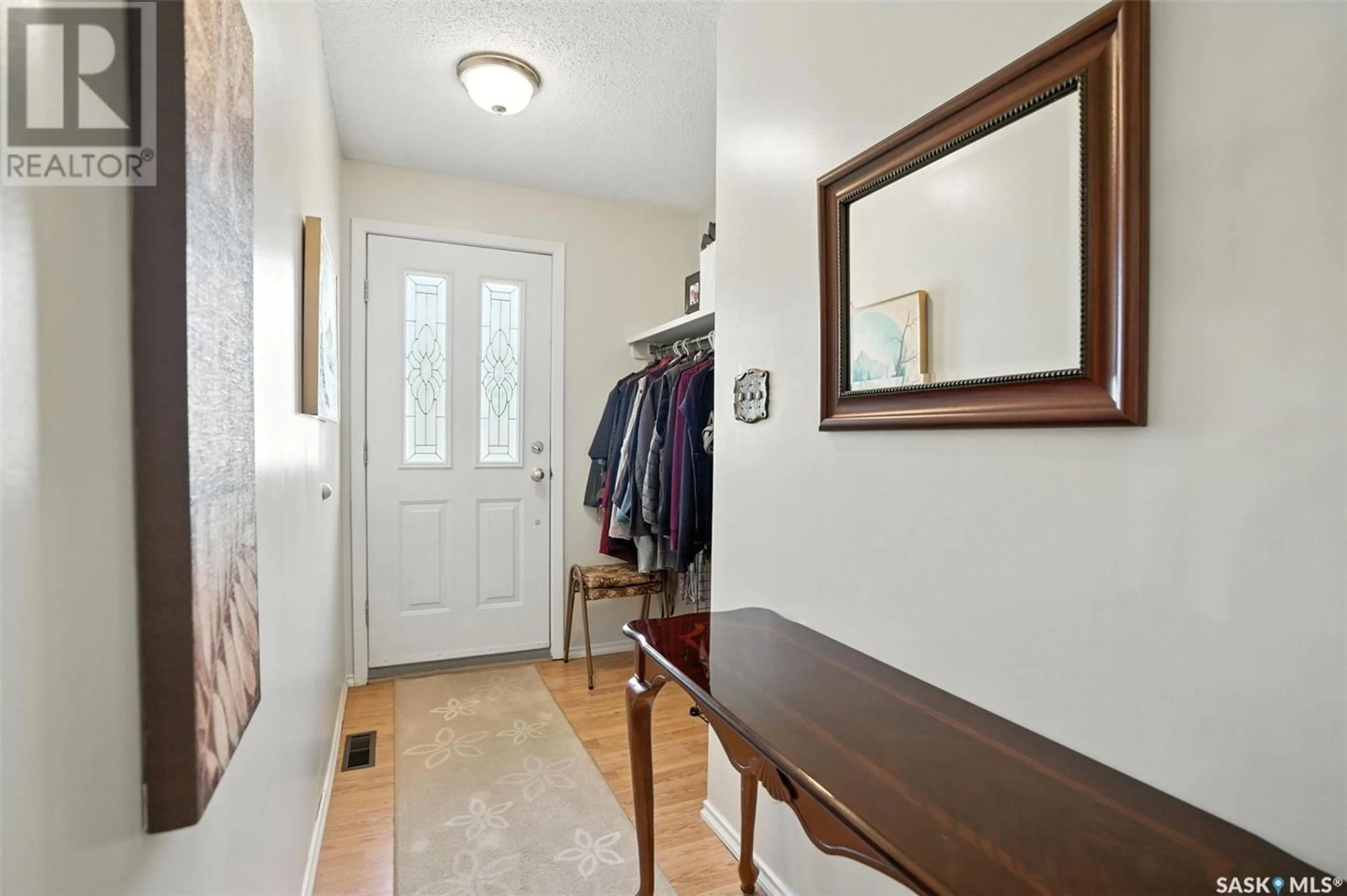 Indoor entryway for 42 CALVERT CRESCENT, Lanigan Saskatchewan S0K2M0