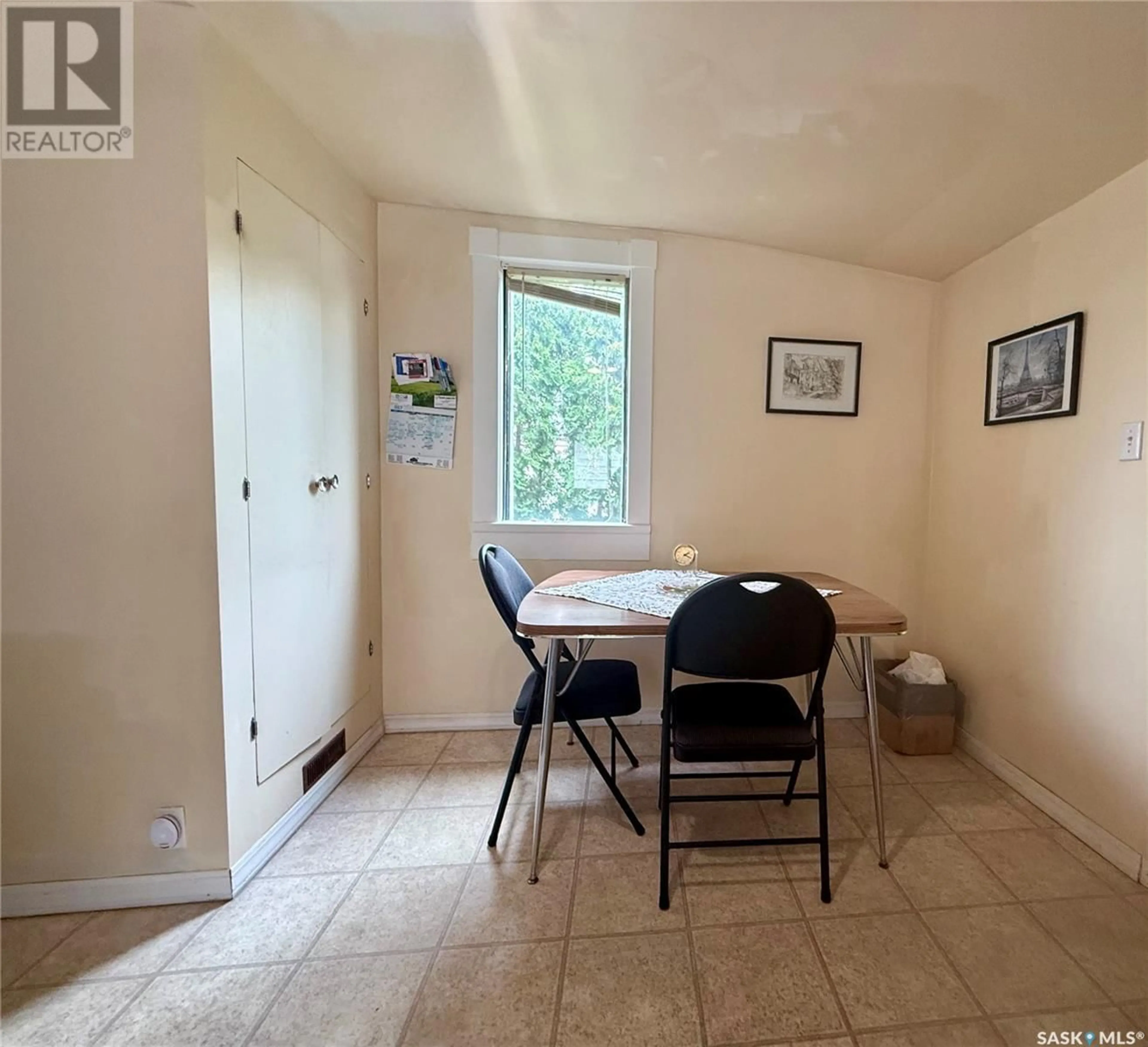 A pic of a room for 1825 CONNAUGHT STREET, Regina Saskatchewan S4X2A4