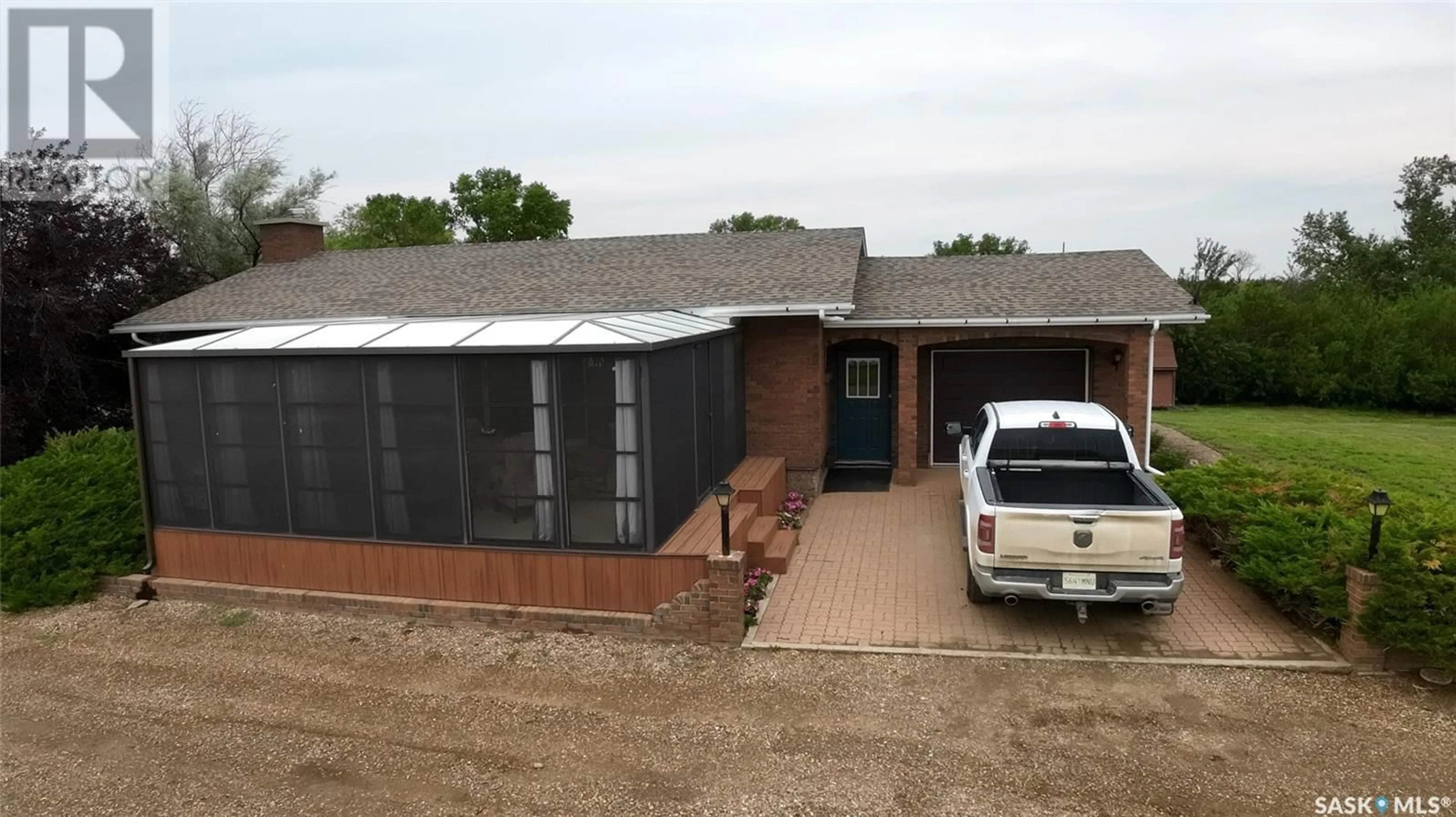 Home with vinyl exterior material, street for SHADDOCK ACREAGE, Ponteix Saskatchewan S0N1Z0