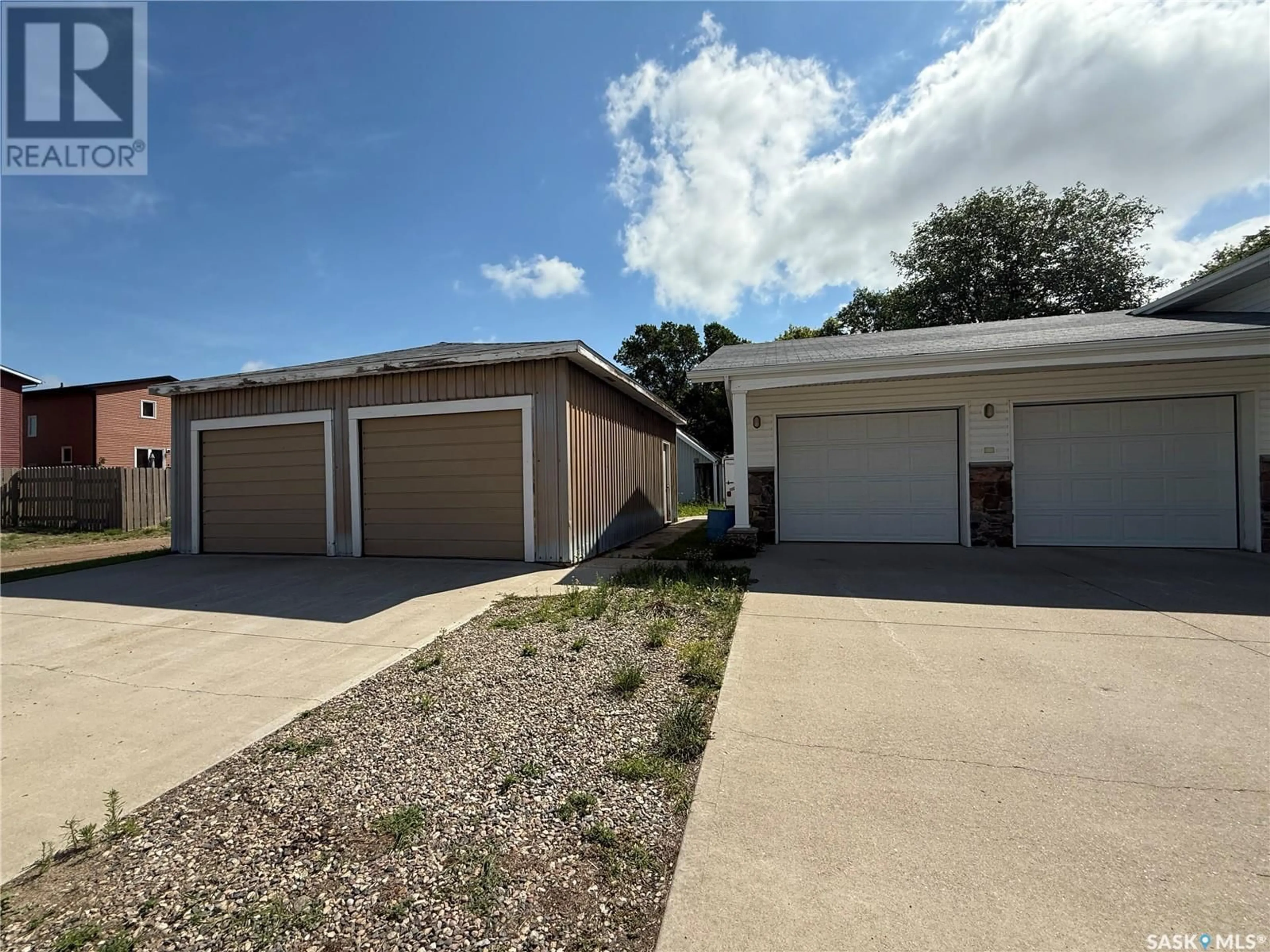 A pic from outside/outdoor area/front of a property/back of a property/a pic from drone, street for 633 HENRY STREET, Estevan Saskatchewan S4A1M9
