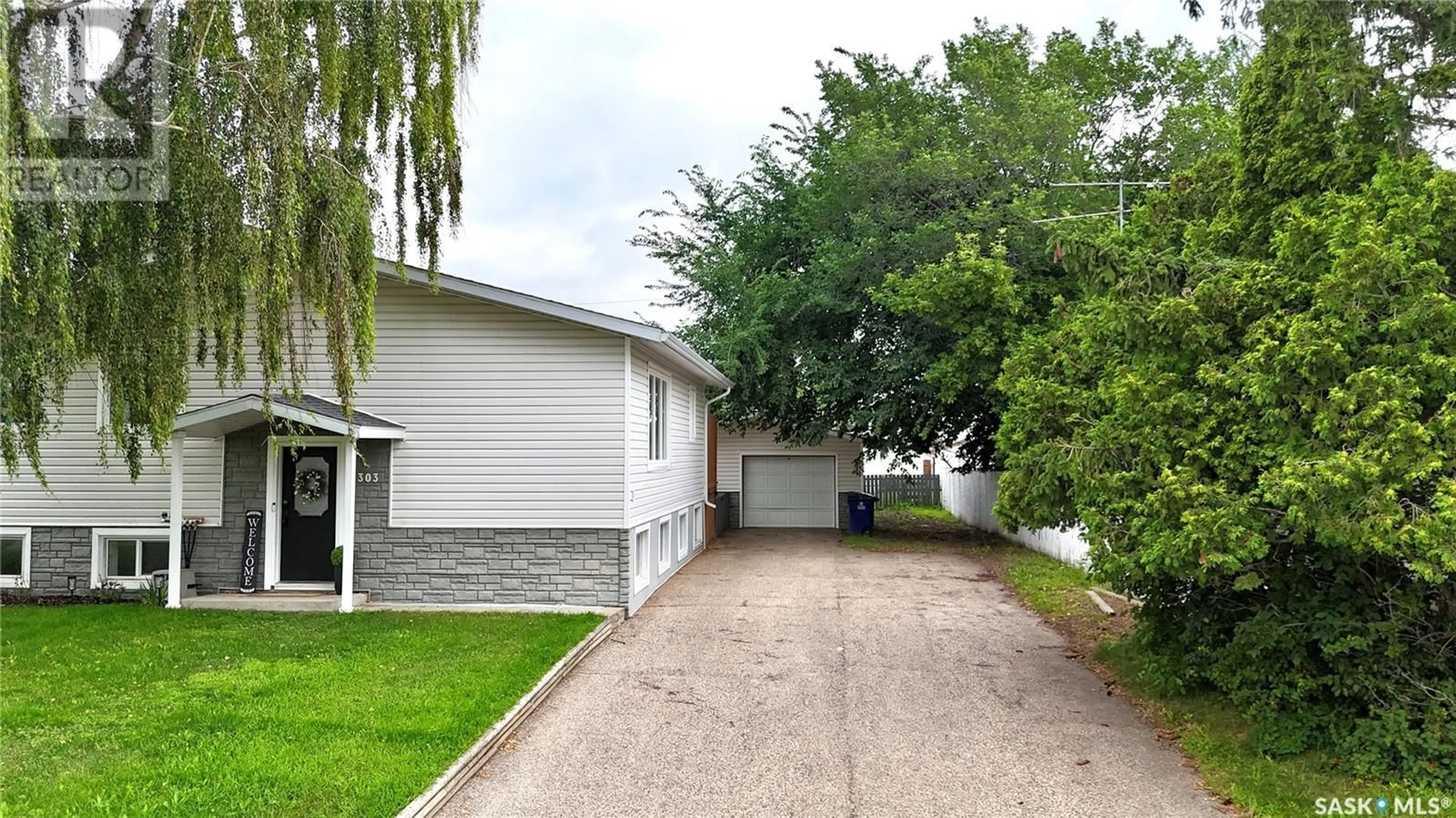 Unknown for 303 HEARN STREET, Outlook Saskatchewan S0L2N0