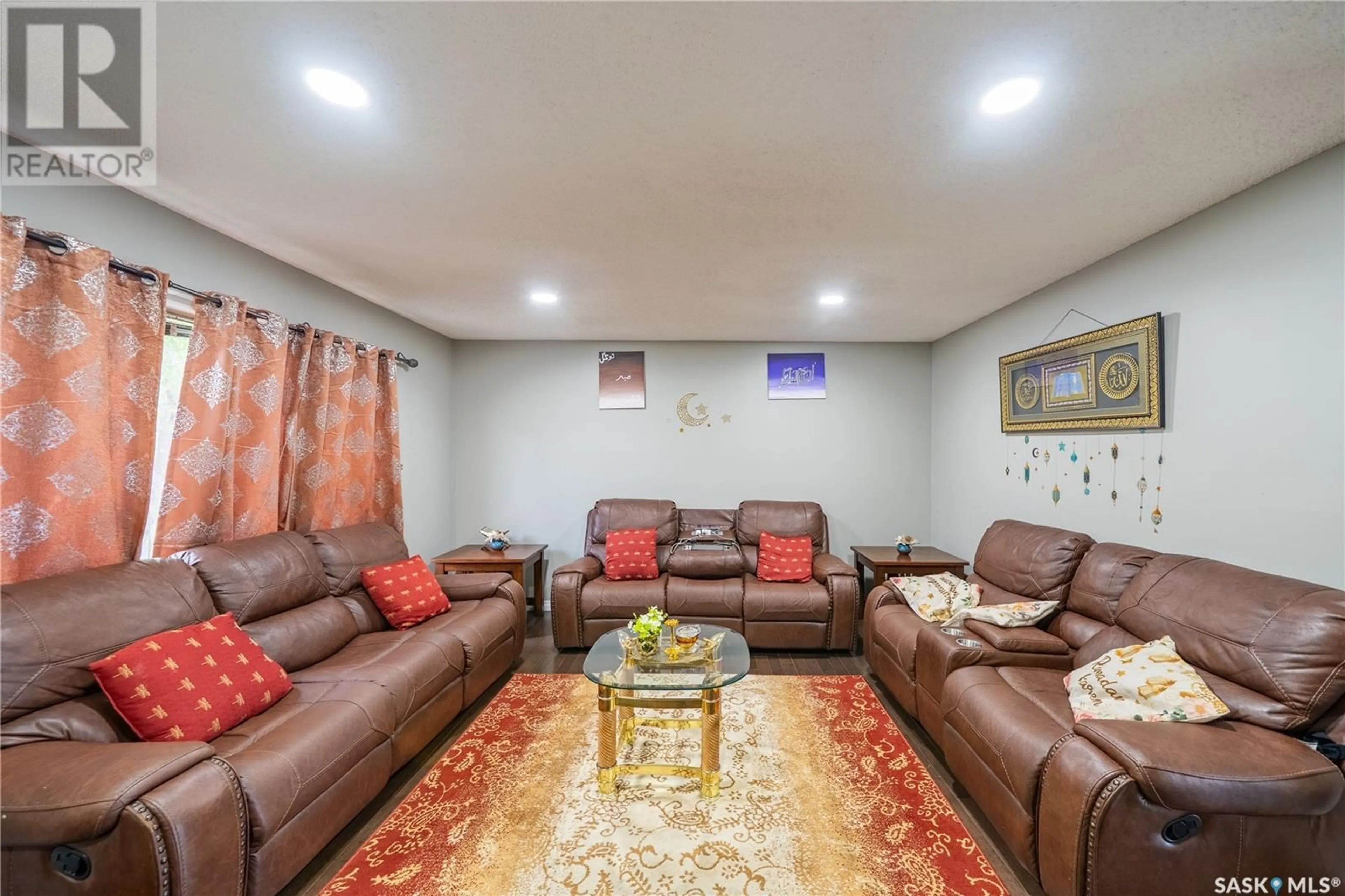 Living room with furniture, unknown for 3158 SALTERIO CRESCENT, Regina Saskatchewan S4V1C9