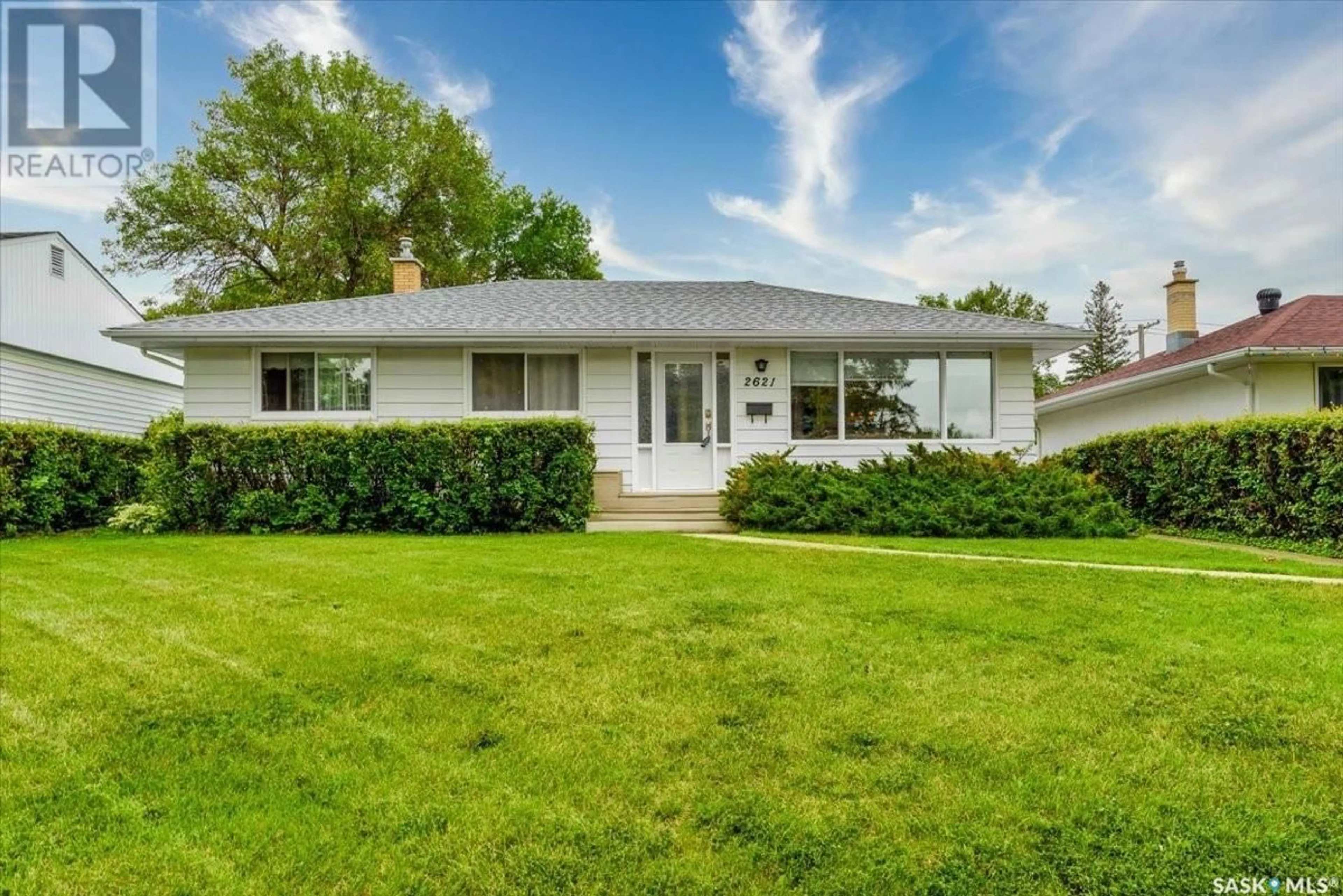 Home with vinyl exterior material, unknown for 2621 EDWARD STREET, Regina Saskatchewan S4S0N2