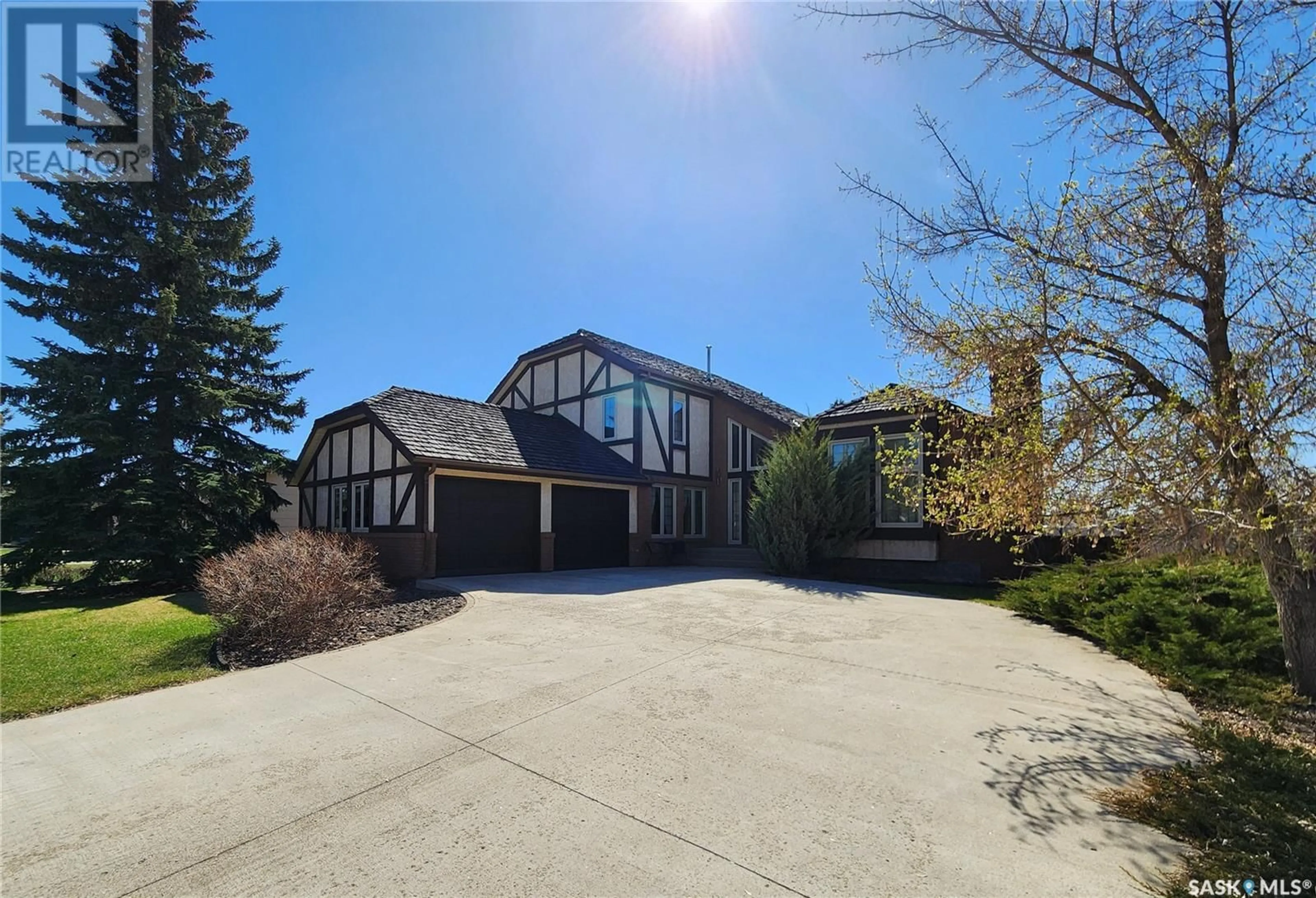 Unknown for 859 MONTREAL STREET, Melville Saskatchewan S0A2P0