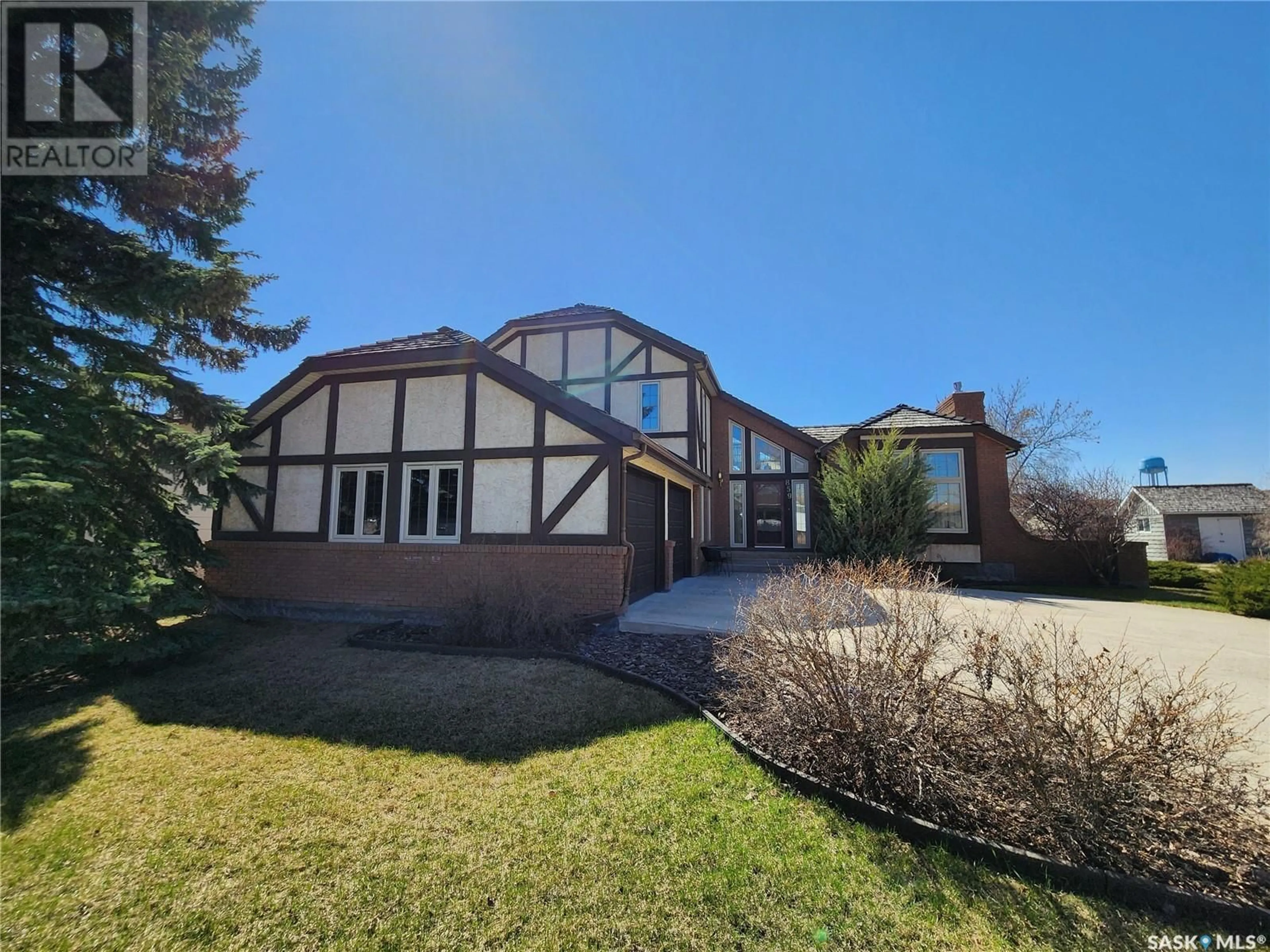 Unknown for 859 MONTREAL STREET, Melville Saskatchewan S0A2P0