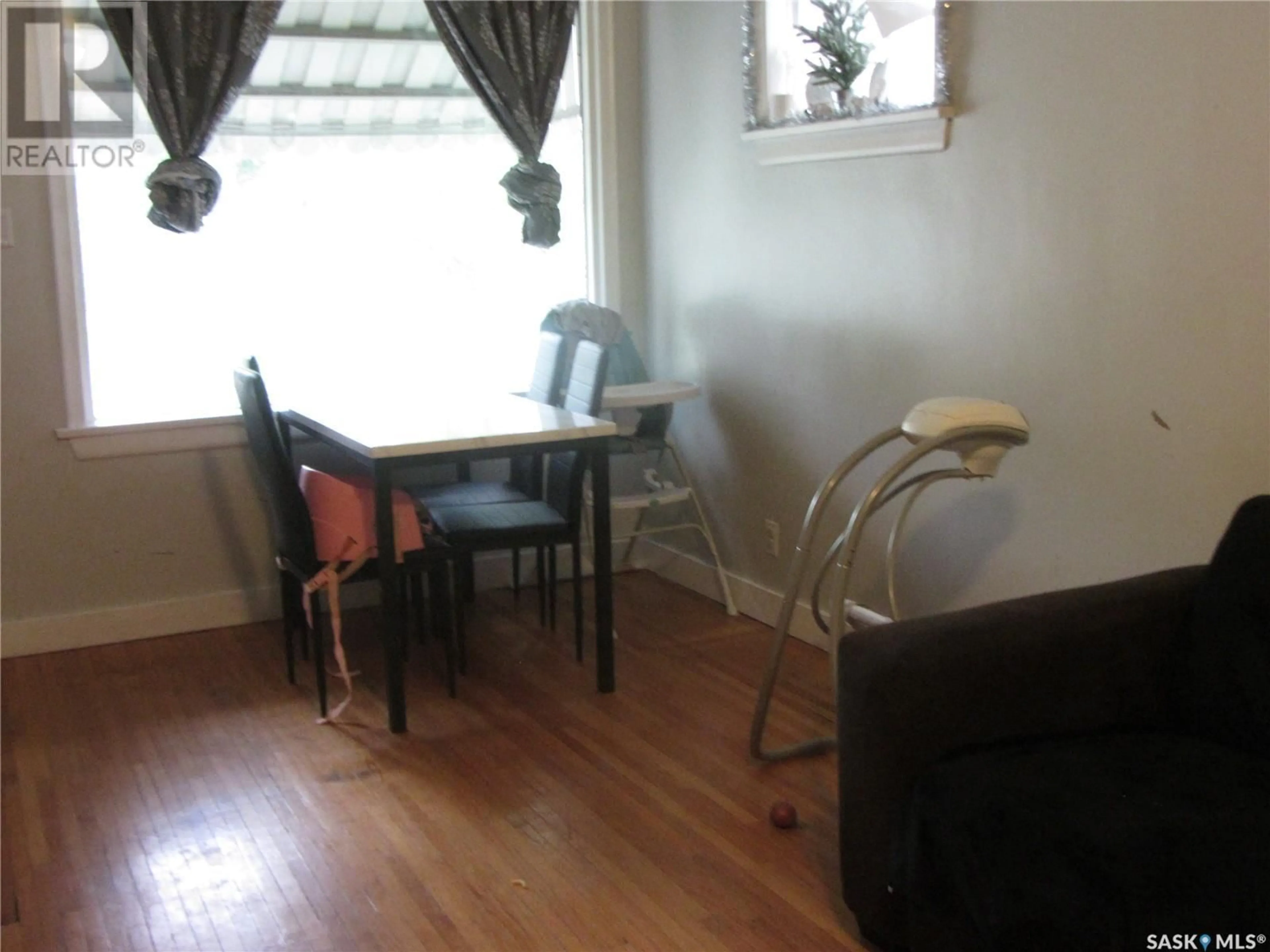A pic of a room for 606 BALMORAL STREET, Saskatoon Saskatchewan S7K0Y7