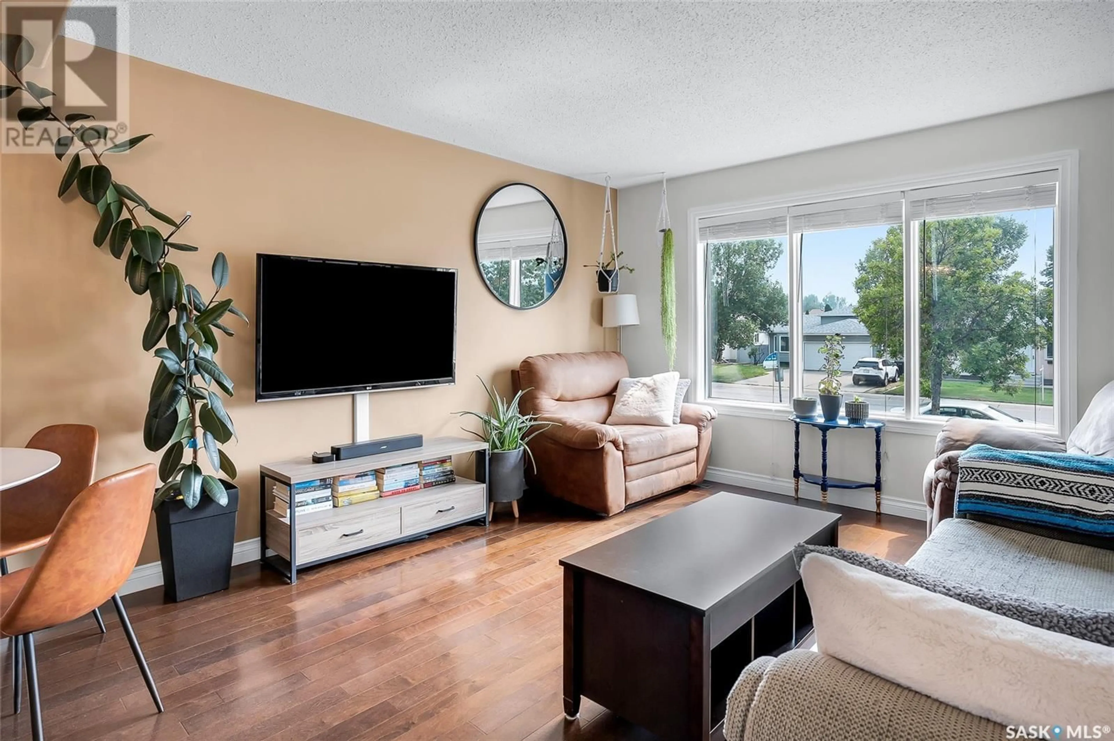 Living room with furniture, unknown for 2420 - 104 KENDERDINE ROAD, Saskatoon Saskatchewan S7N4G6