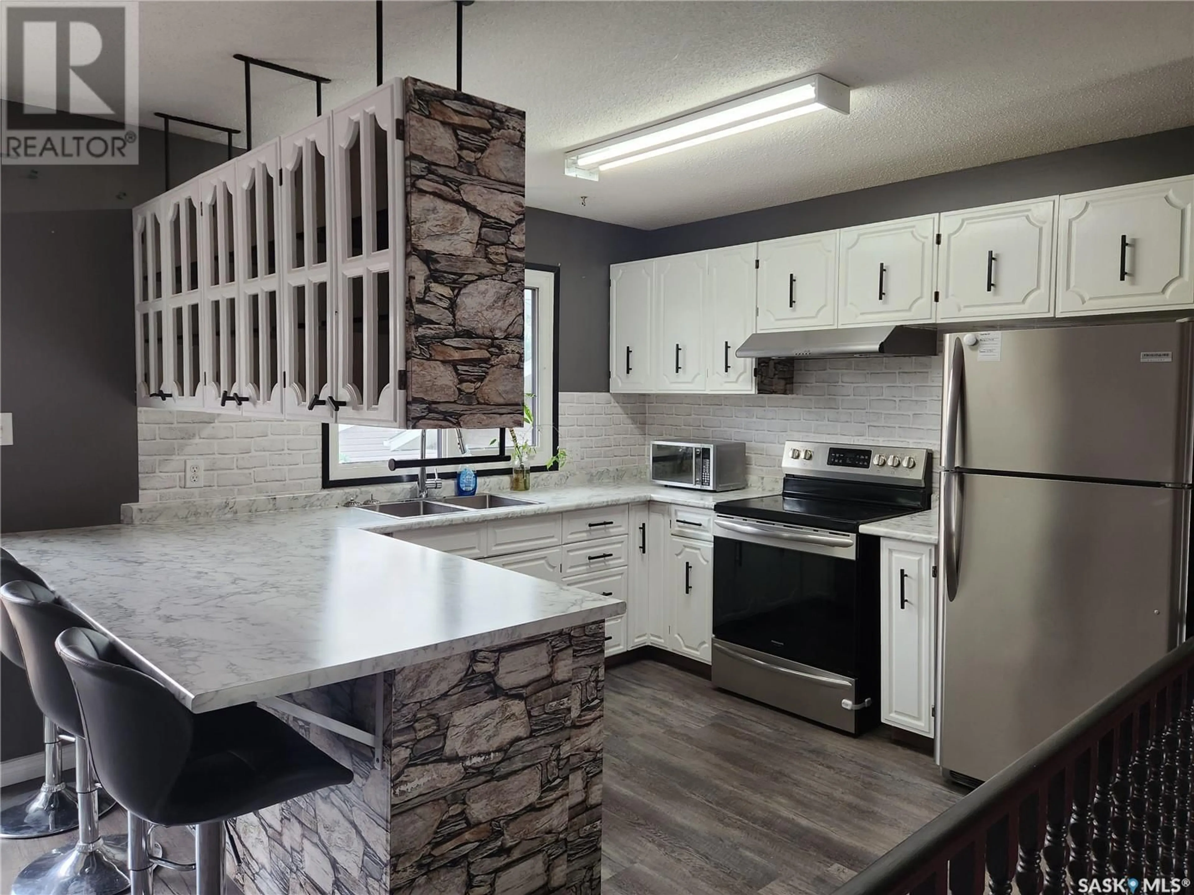 Open concept kitchen, unknown for 756 GOLBURN CRESCENT, Tisdale Saskatchewan S0E1T0