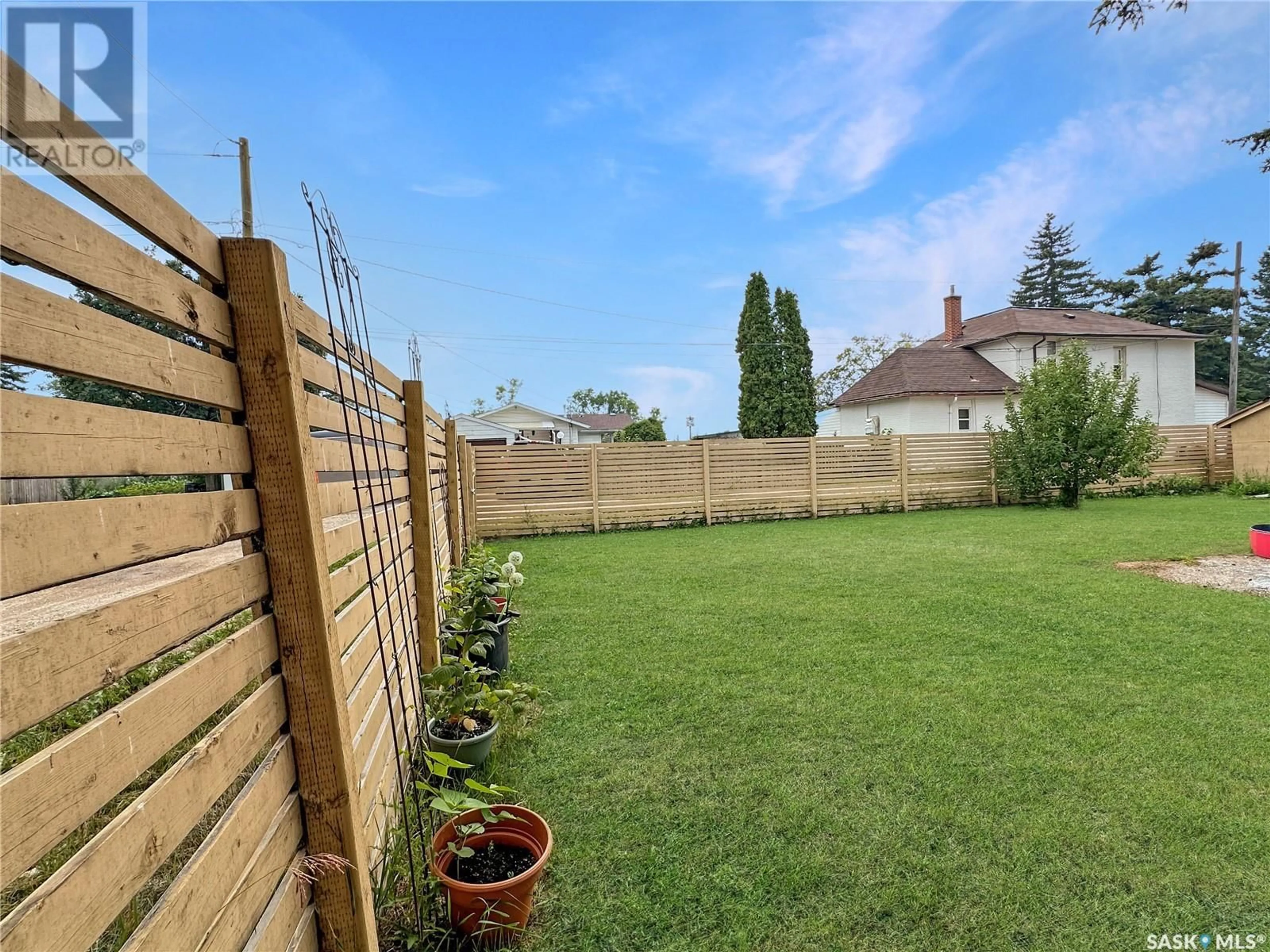 Patio, unknown for 105 MACDONALD STREET, Balcarres Saskatchewan S0G0C0
