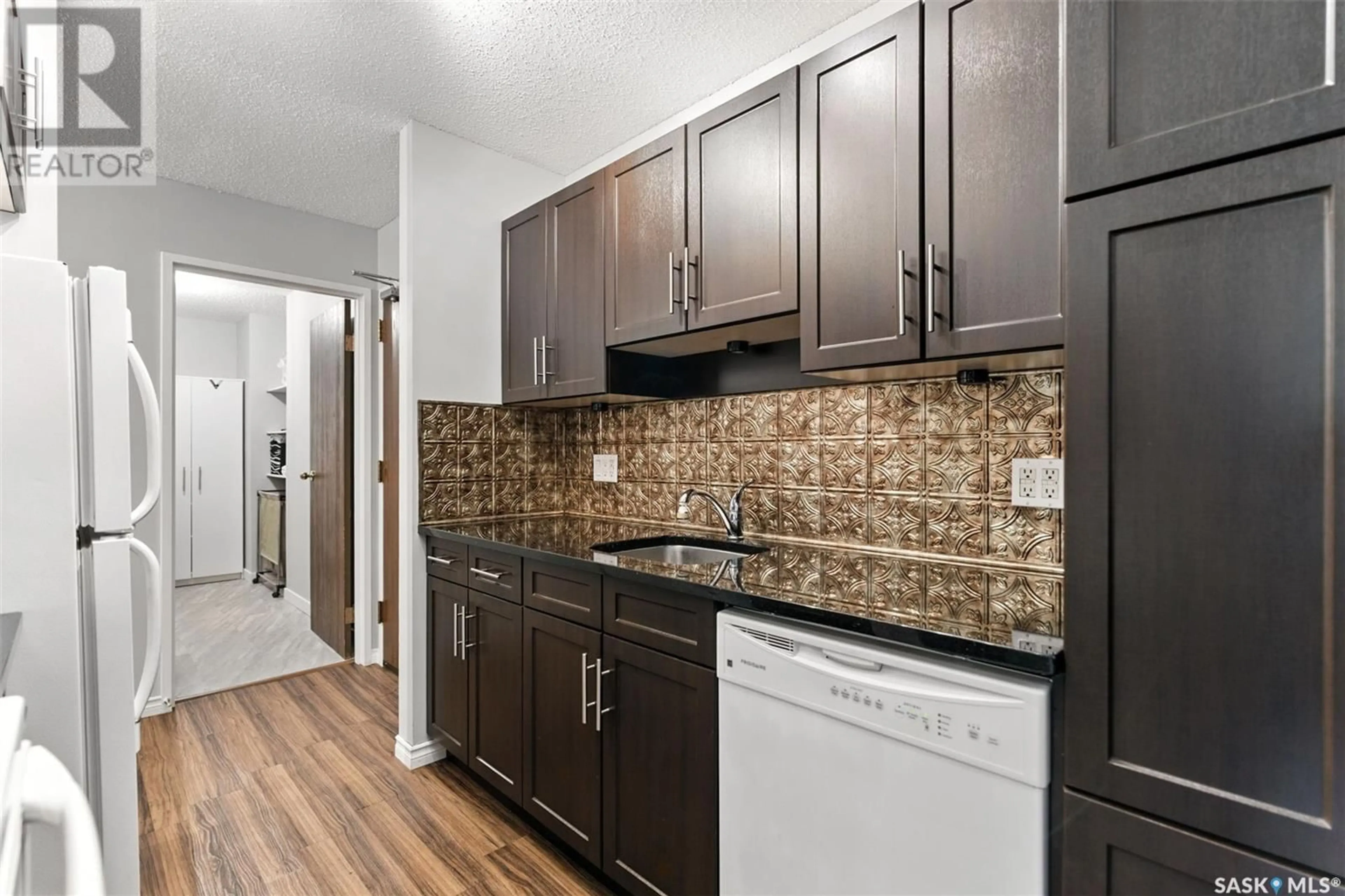 Standard kitchen, unknown for 510 - 633 PRAIRIE AVENUE, Saskatoon Saskatchewan S7N2V4