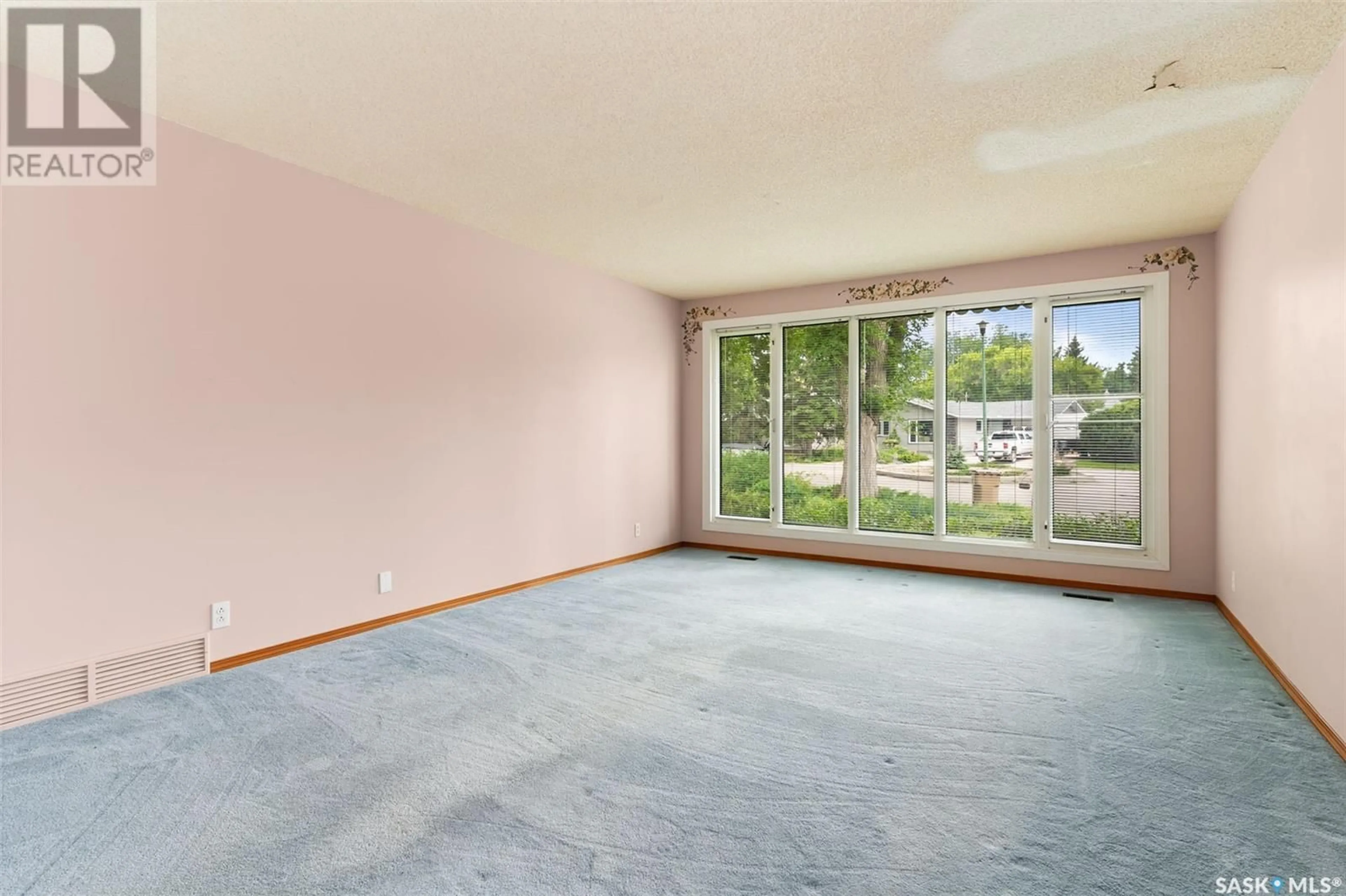 A pic of a room for 11 BRIARWOOD PLACE, Regina Saskatchewan S4S5M8
