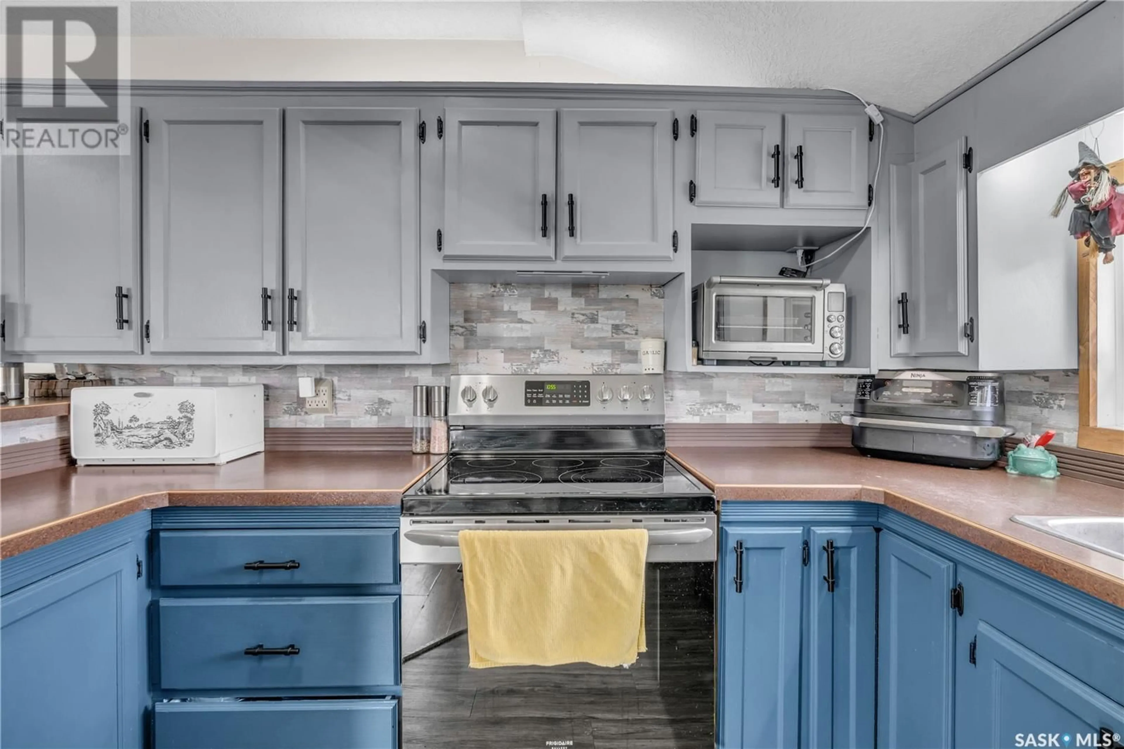 Open concept kitchen, ceramic/tile floor for 315 QU'APPELLE STREET, Qu'Appelle Saskatchewan S0G4A0