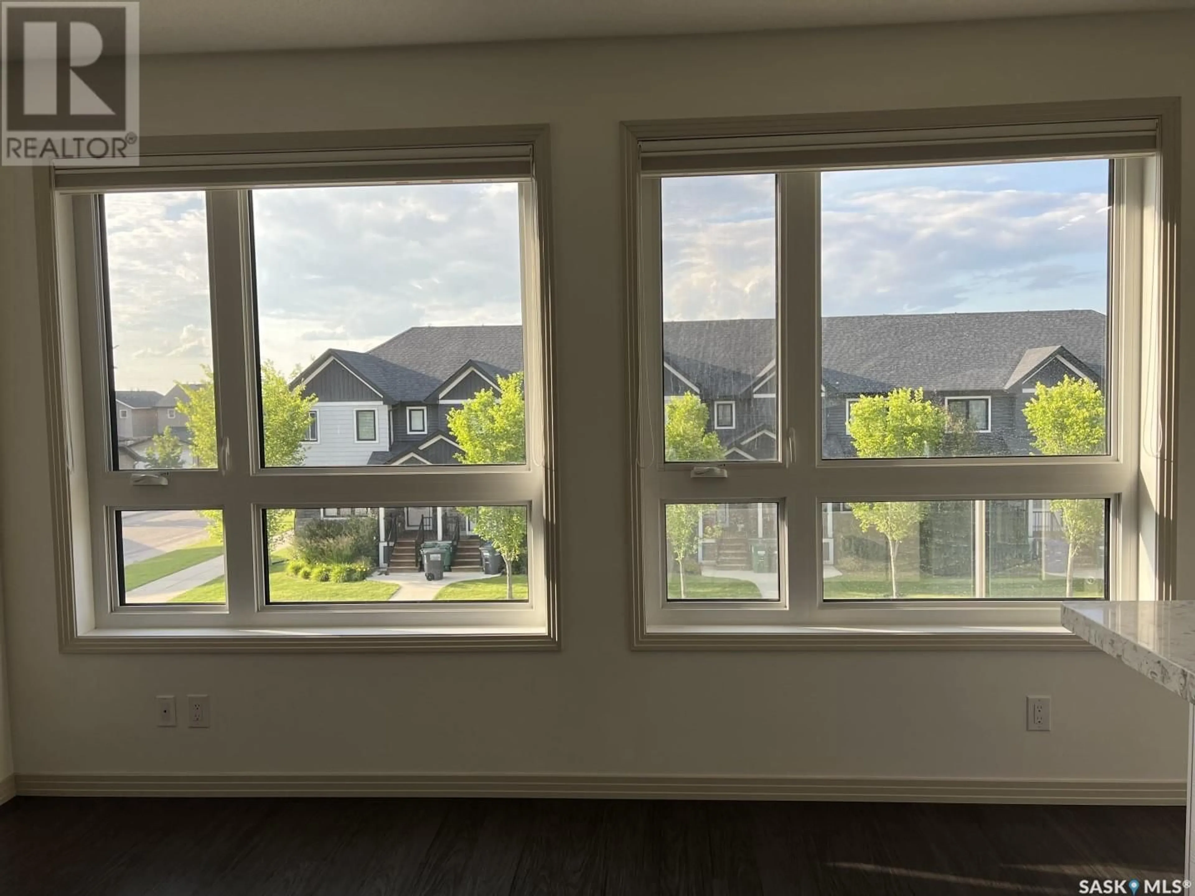 A pic of a room for 218 223 EVERGREEN SQUARE, Saskatoon Saskatchewan S7M4T2