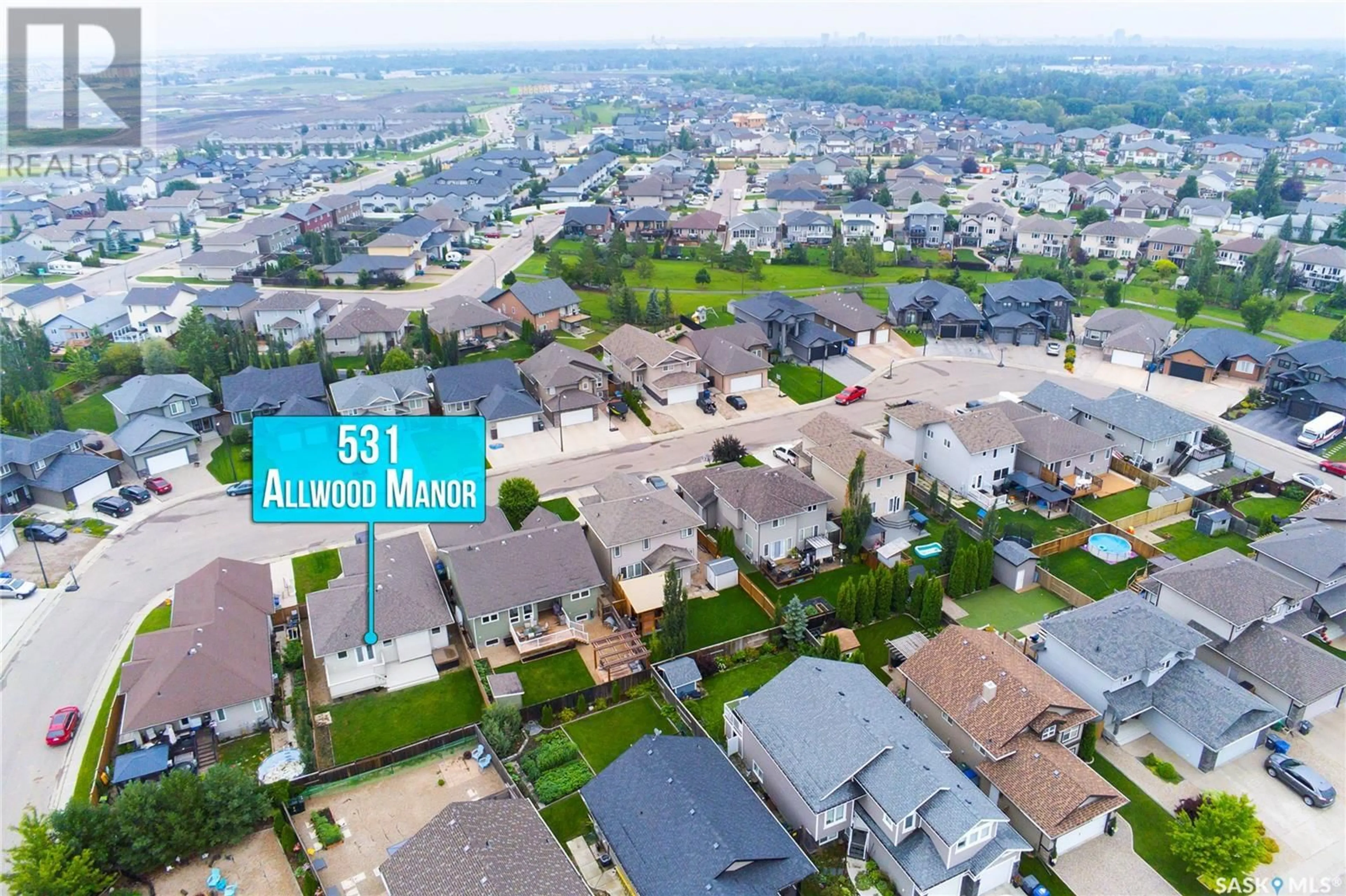 A pic from outside/outdoor area/front of a property/back of a property/a pic from drone, street for 531 ALLWOOD MANOR, Saskatoon Saskatchewan S7R0A5