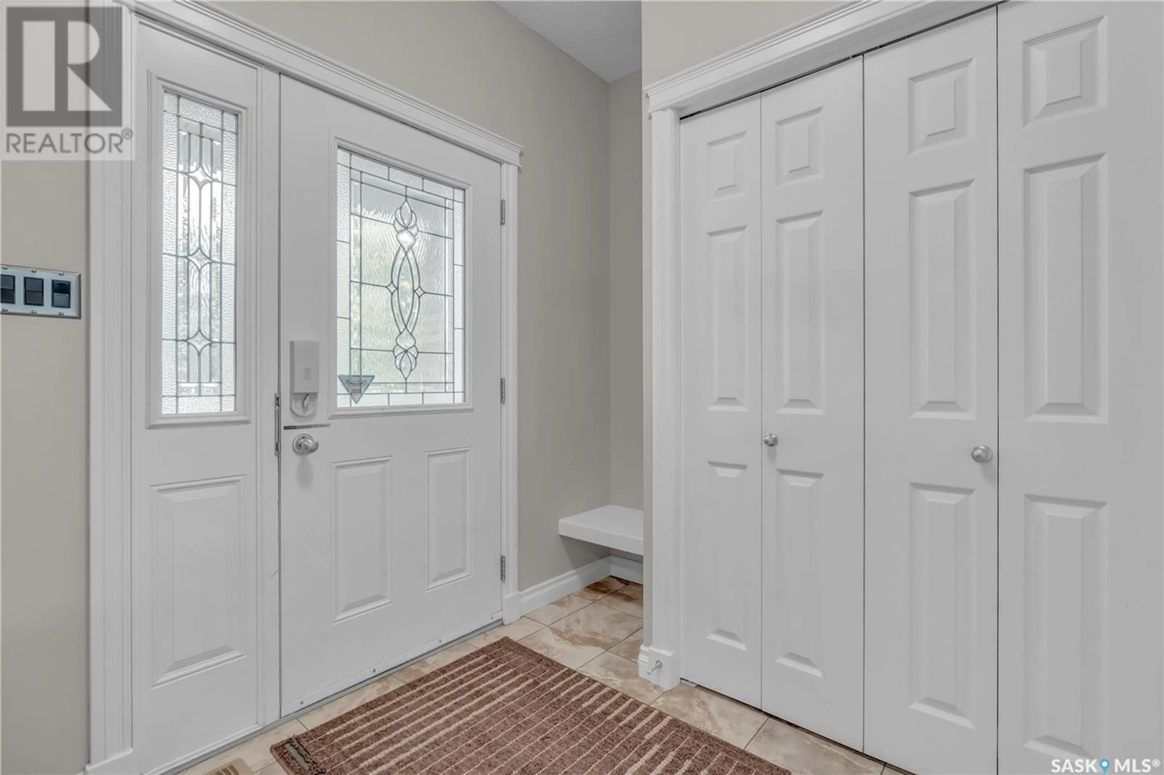 Indoor entryway for 4902 MAZINKE CRESCENT, Regina Saskatchewan S4X4X1