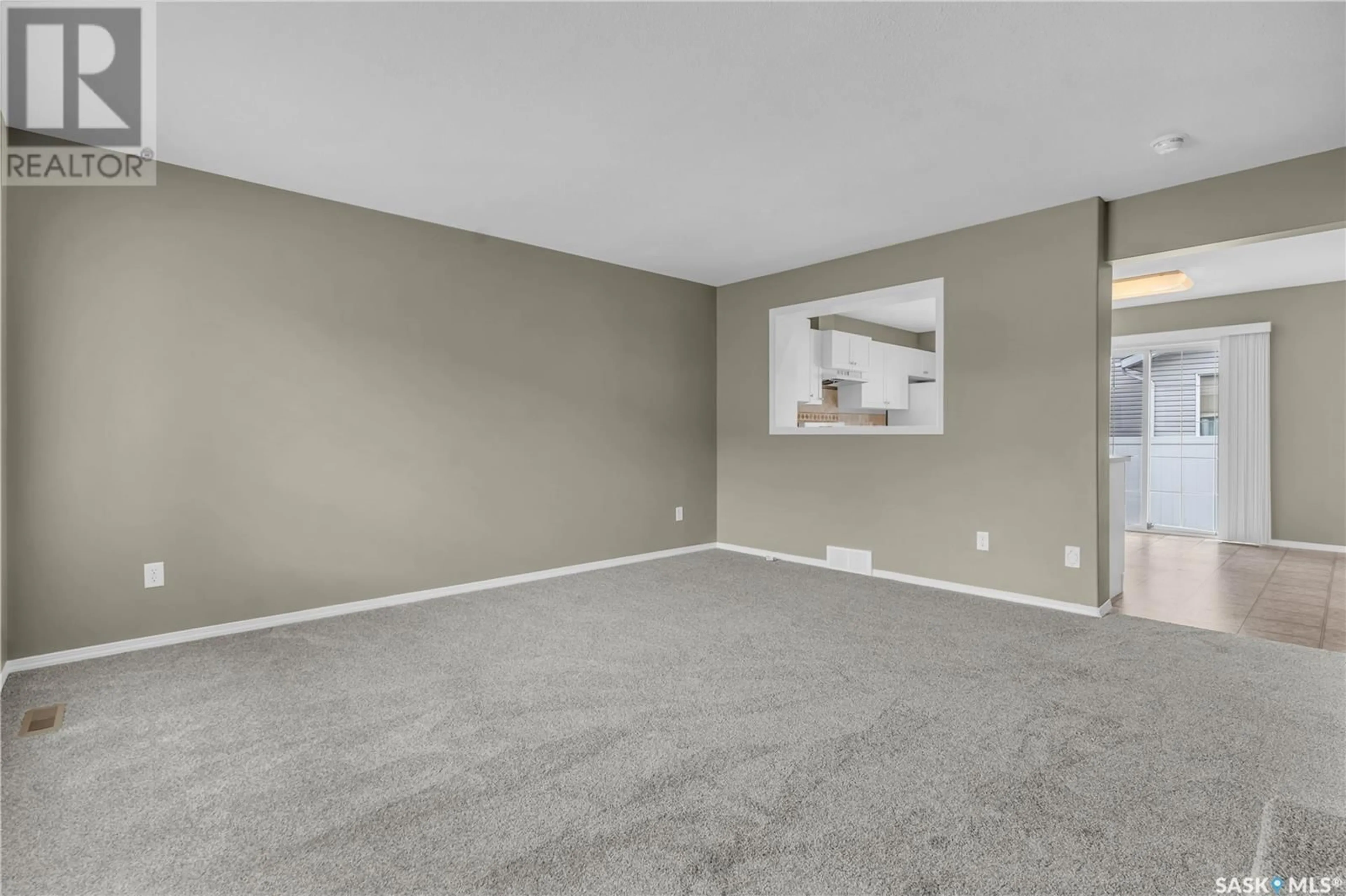 A pic of a room for 2804 CRANBOURN CRESCENT, Regina Saskatchewan S4V3C1