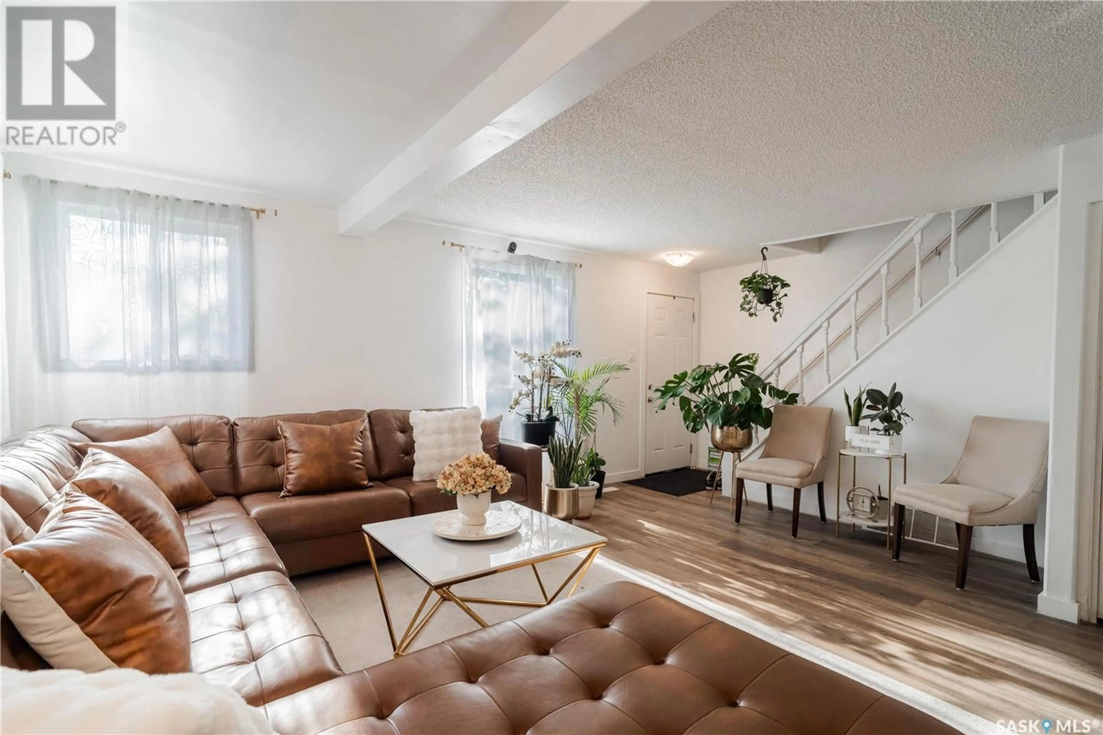 Living room with furniture, unknown for 1619 LORNE AVENUE, Saskatoon Saskatchewan S7H1Y2