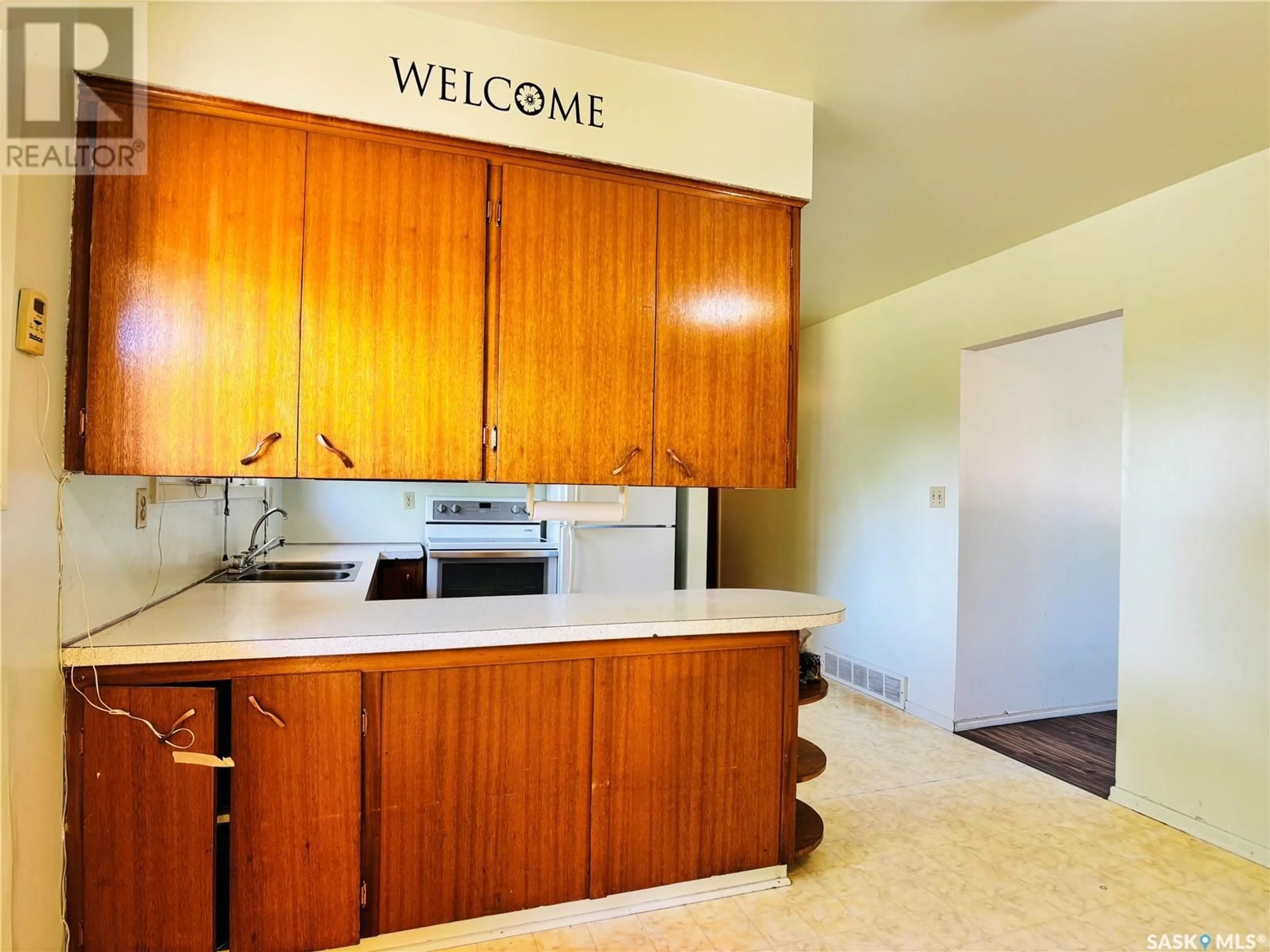 Standard kitchen, unknown for 111 STEPHENS STREET, Gainsborough Saskatchewan S0C0Z0
