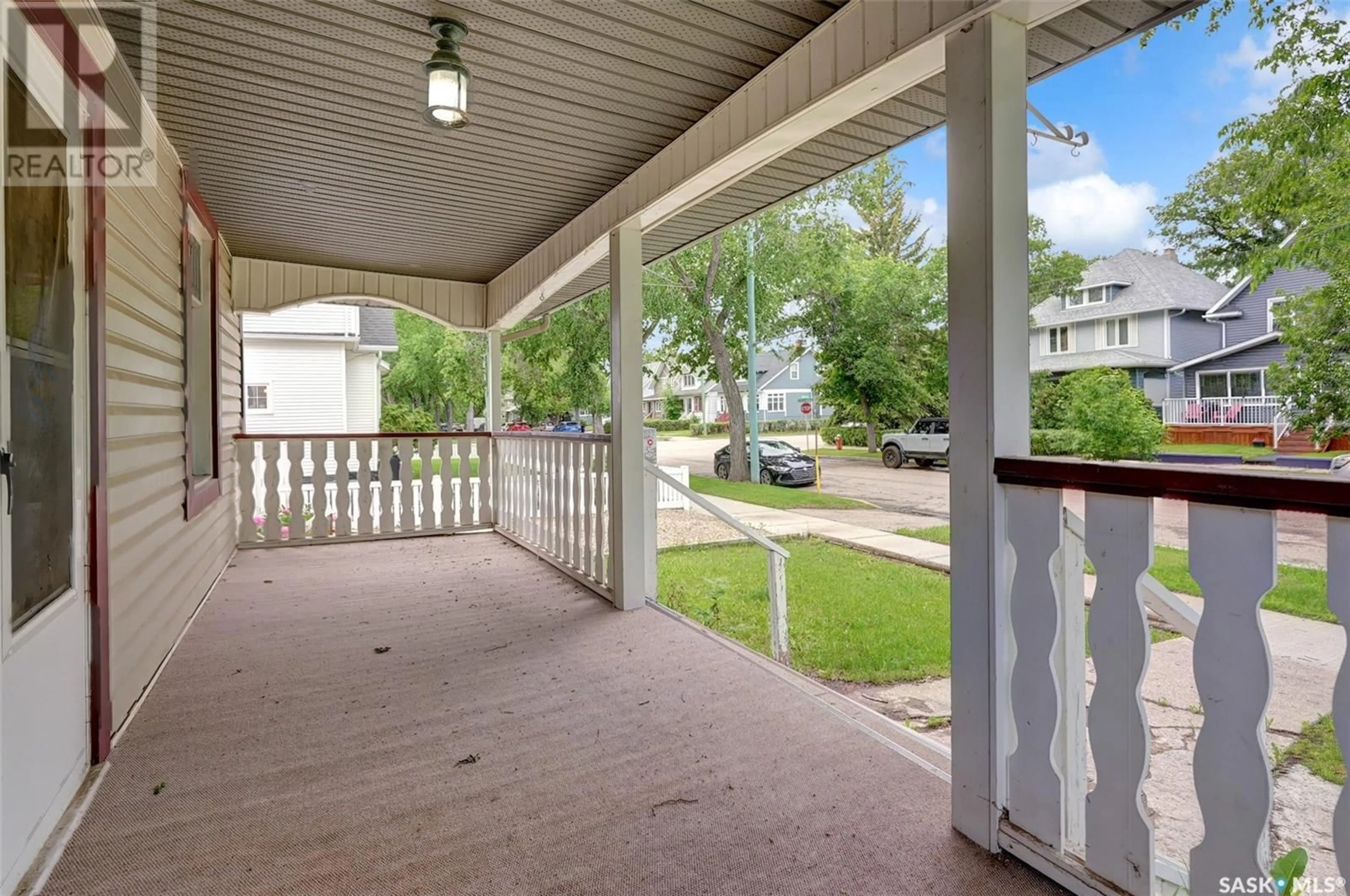 Patio, street for 1207 GRAFTON AVENUE, Moose Jaw Saskatchewan S6H3S7