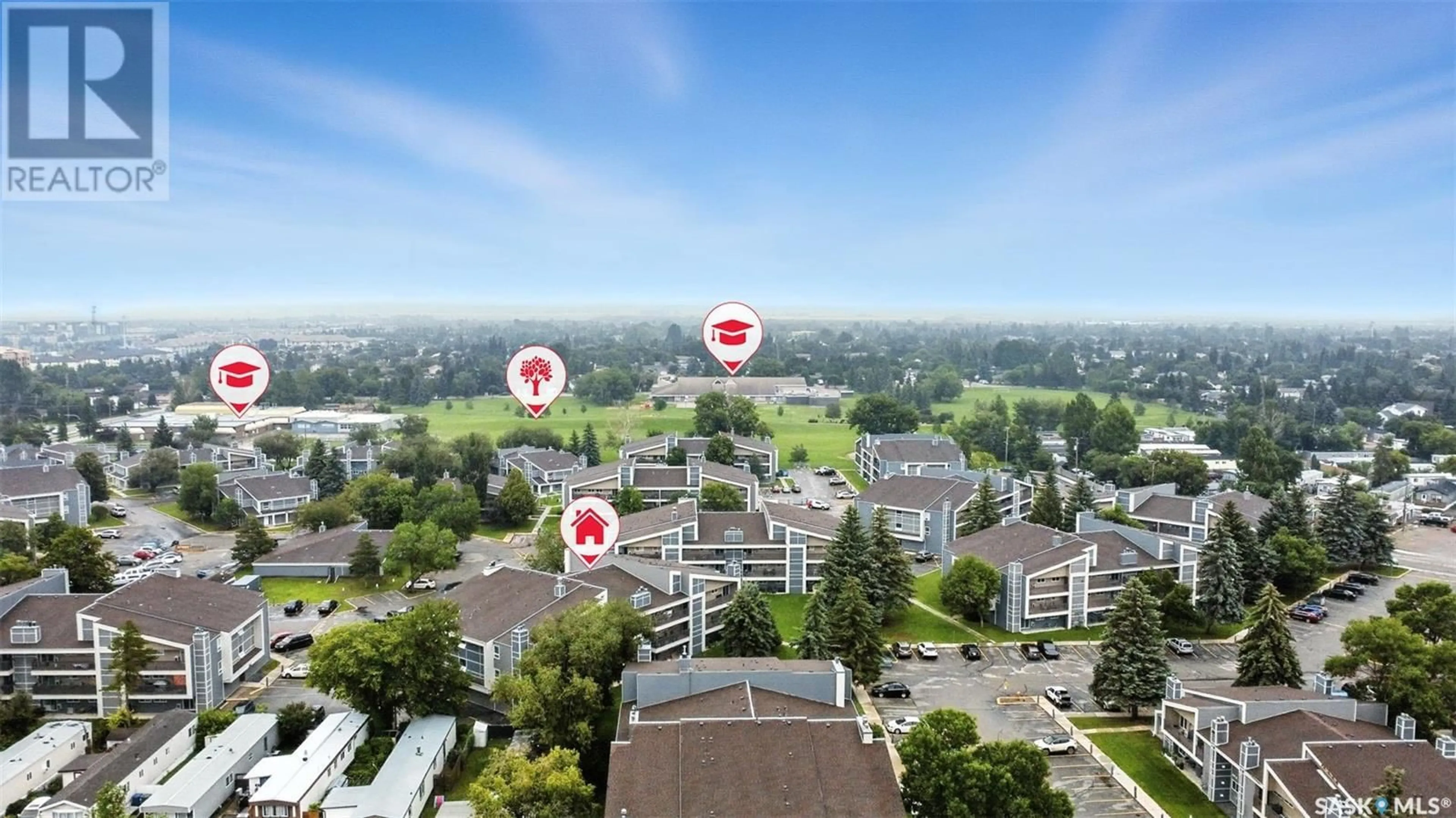 A pic from outside/outdoor area/front of a property/back of a property/a pic from drone, city buildings view from balcony for E - 1237 425 115TH STREET, Saskatoon Saskatchewan S7N2E5