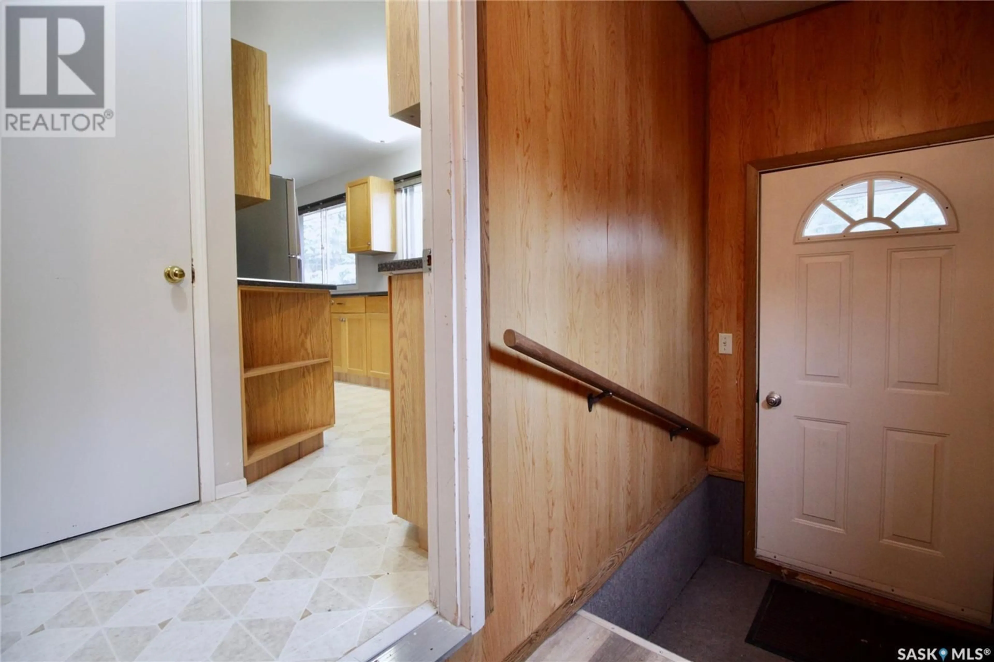 Unknown for 520 3RD AVENUE, Esterhazy Saskatchewan S0A0X0