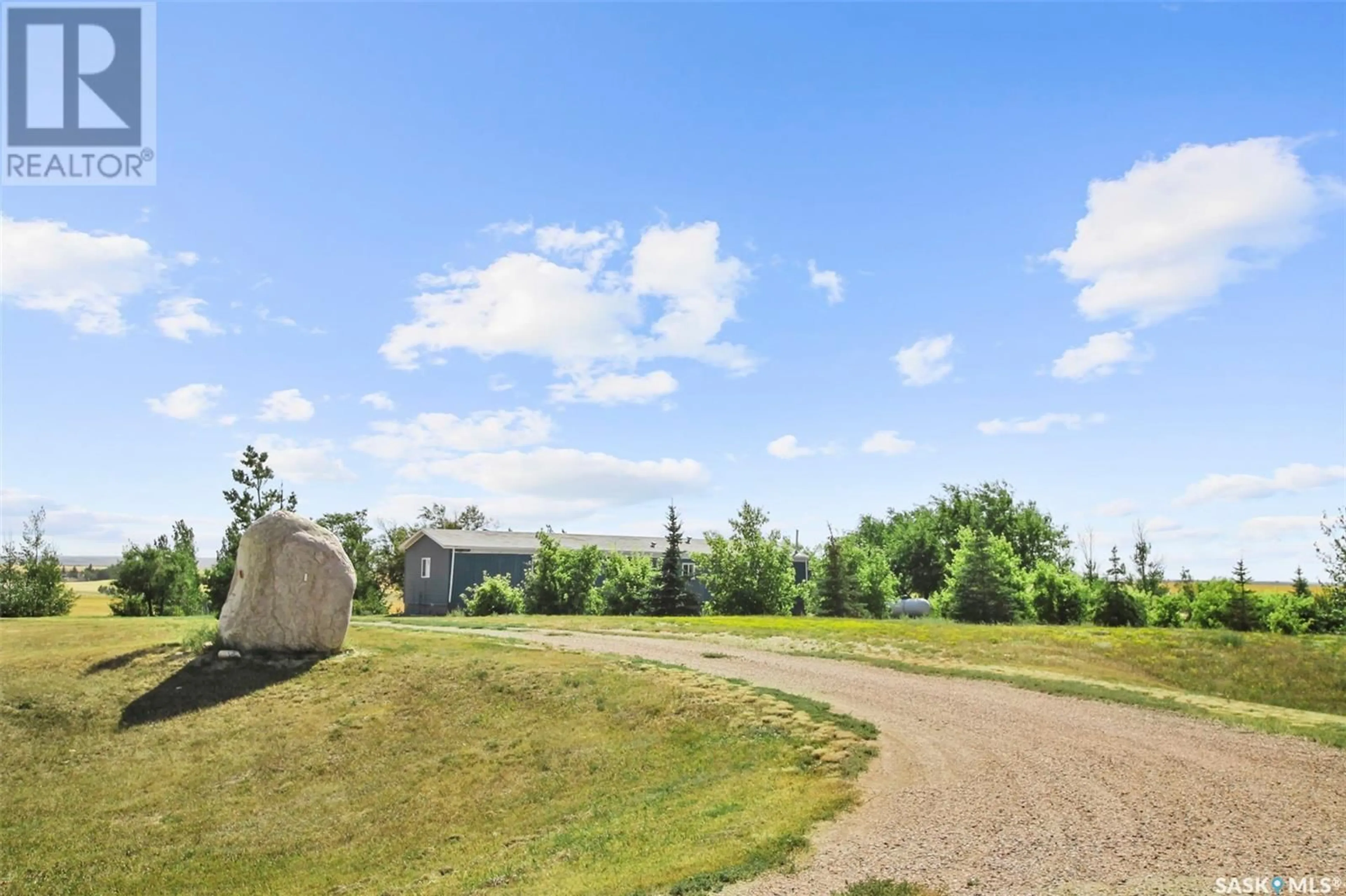 A pic from outside/outdoor area/front of a property/back of a property/a pic from drone, unknown for West - CANTUAR ACREAGE, Riverside Rm No. 168 Saskatchewan S0N2R0