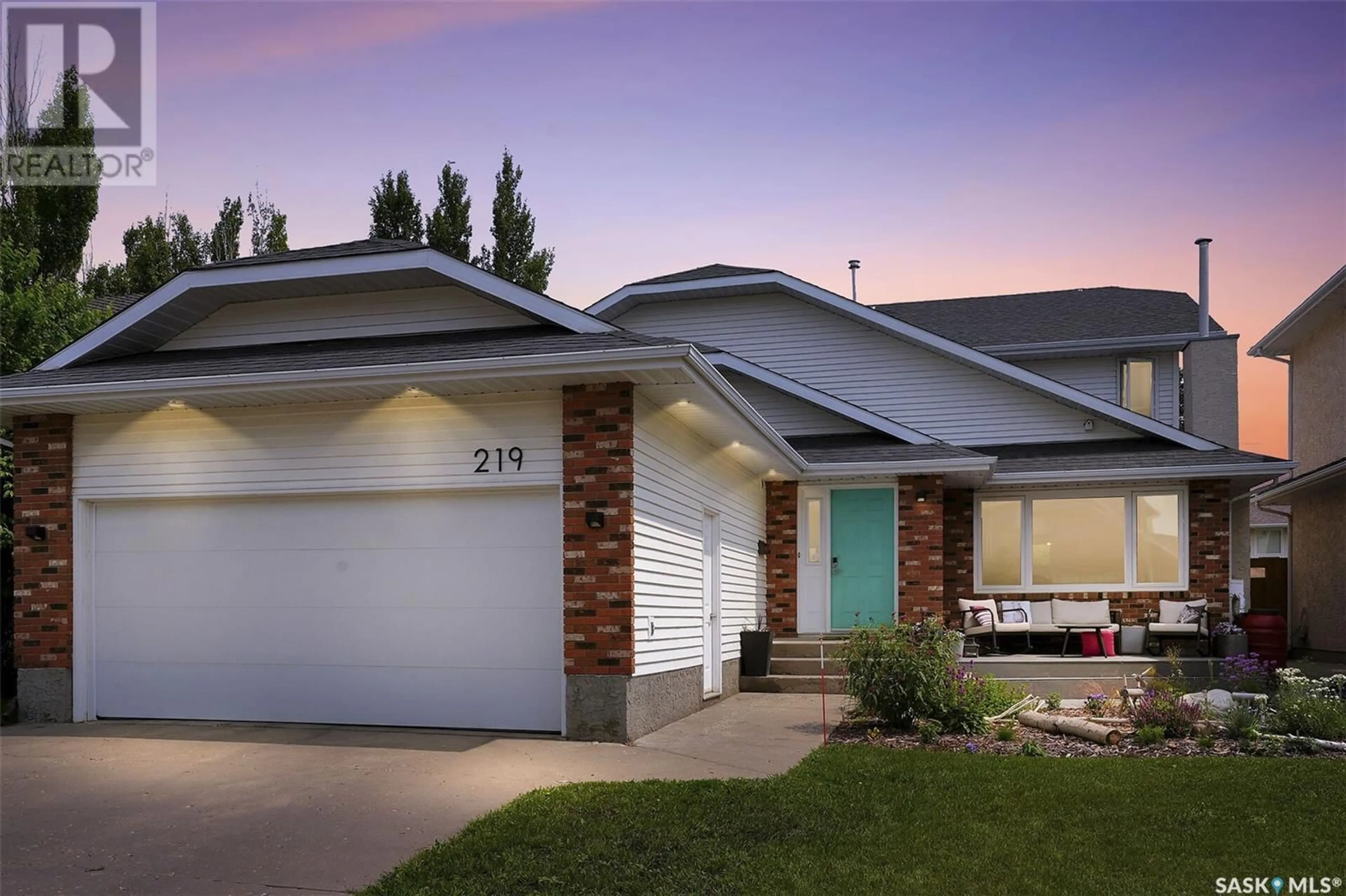 Home with vinyl exterior material, street for 219 RODGERS ROAD, Regina Saskatchewan S4S7C5