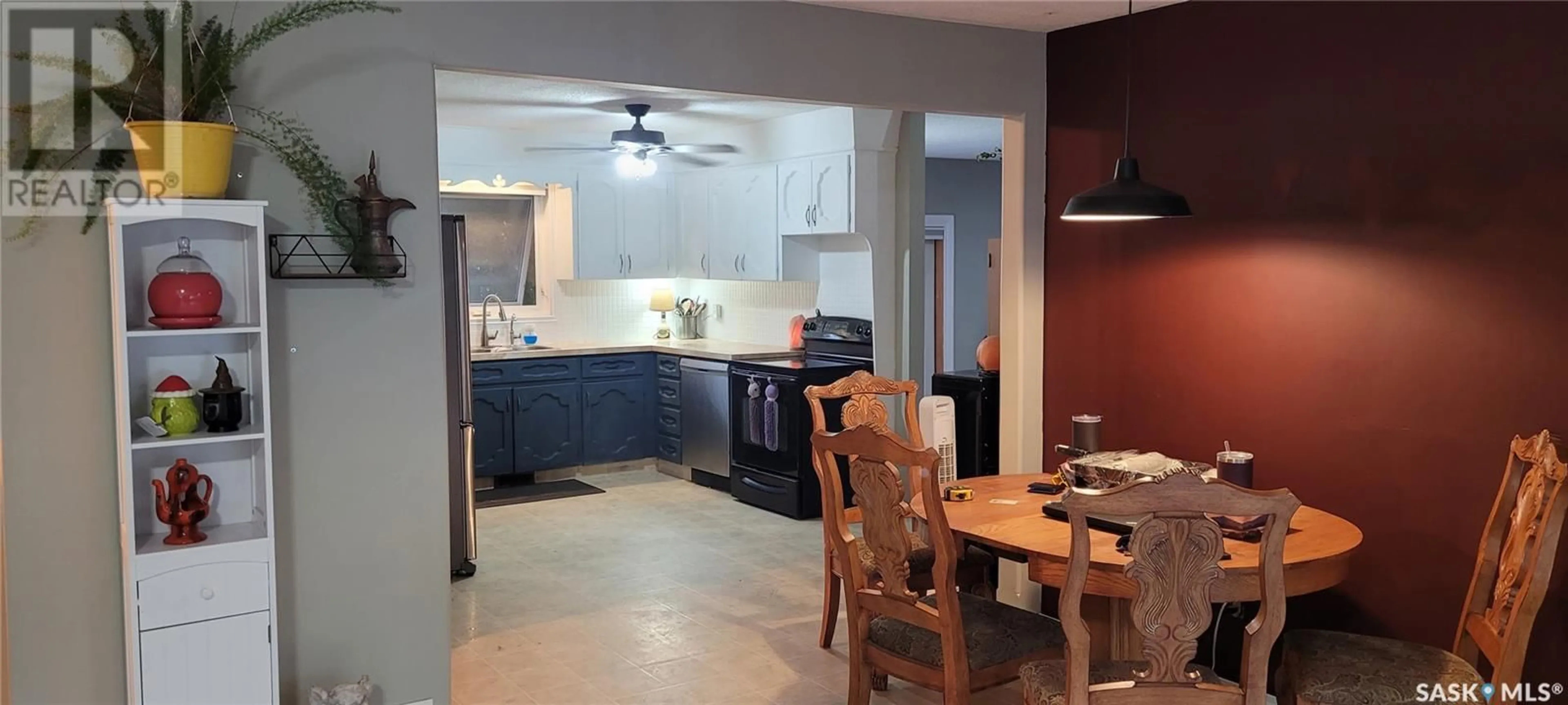 Open concept kitchen, ceramic/tile floor for 143 WEEKES CRESCENT, Regina Saskatchewan S4R6Y1