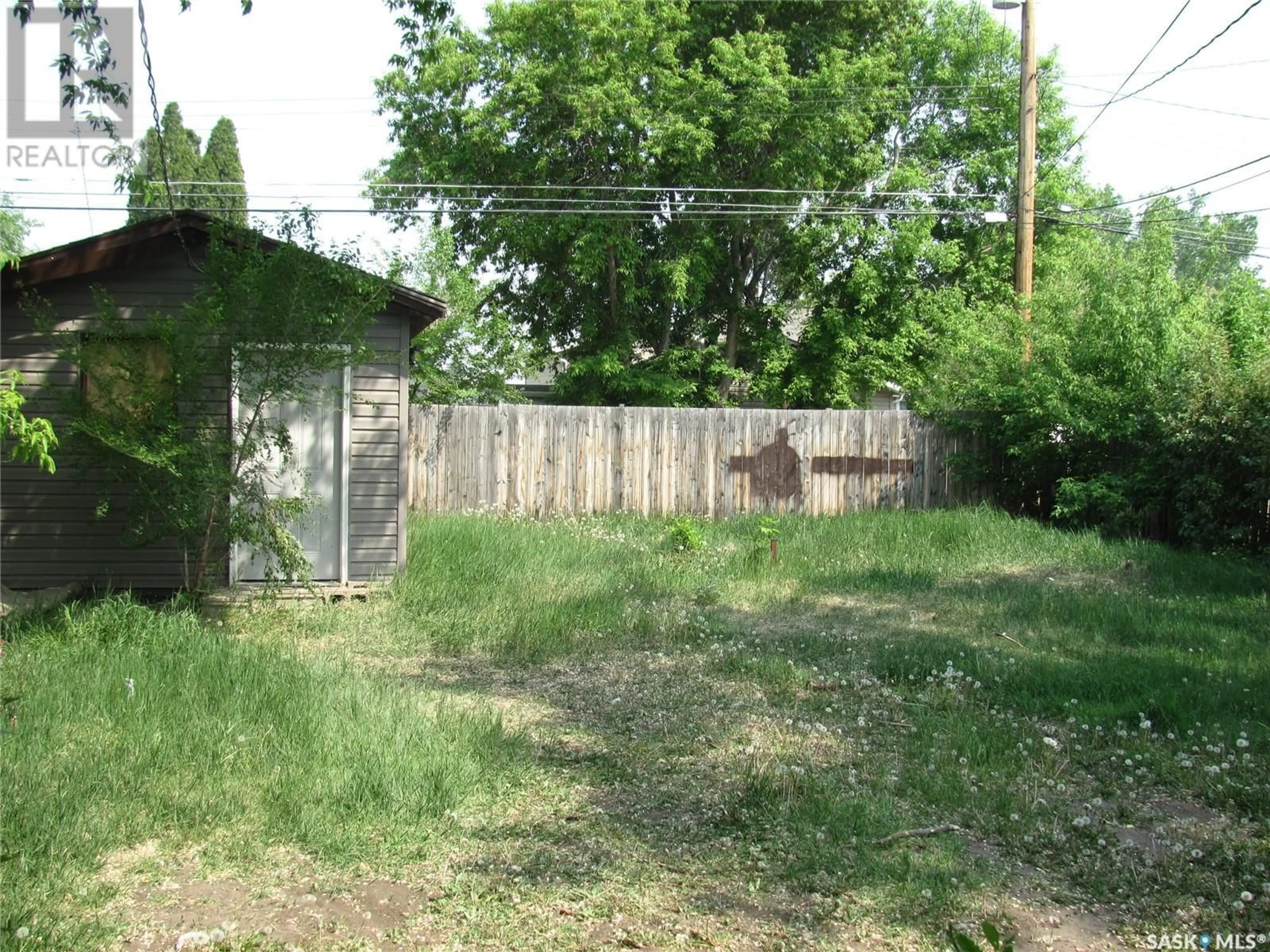 Shed for 320 OTTAWA AVENUE, Saskatoon Saskatchewan S7M3L7