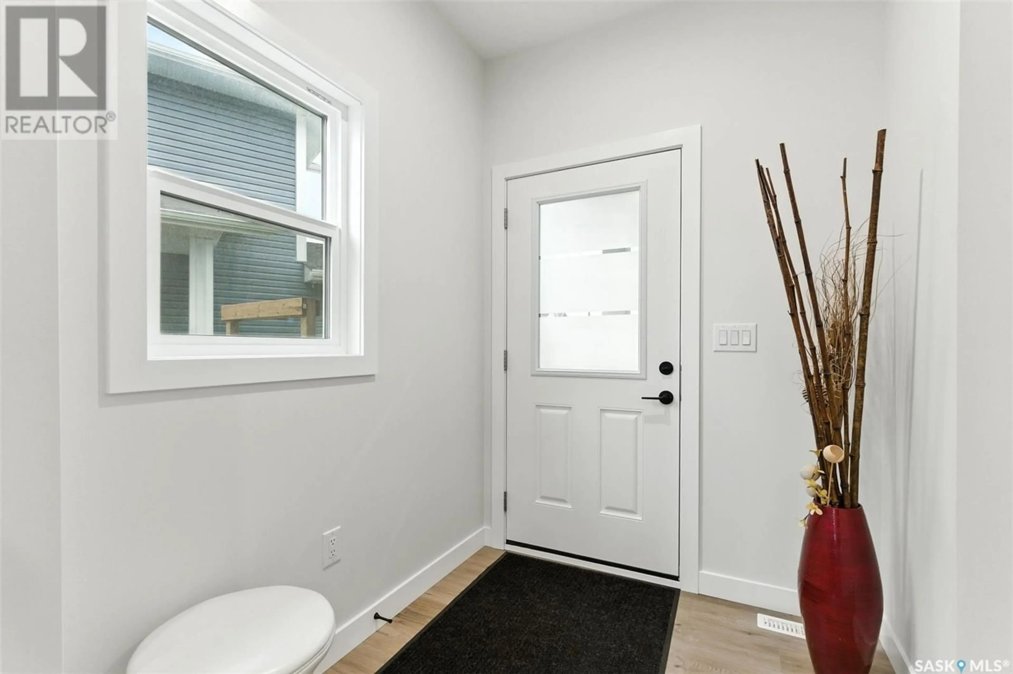 Indoor entryway for 227 PRASAD MANOR, Saskatoon Saskatchewan S7V1L4