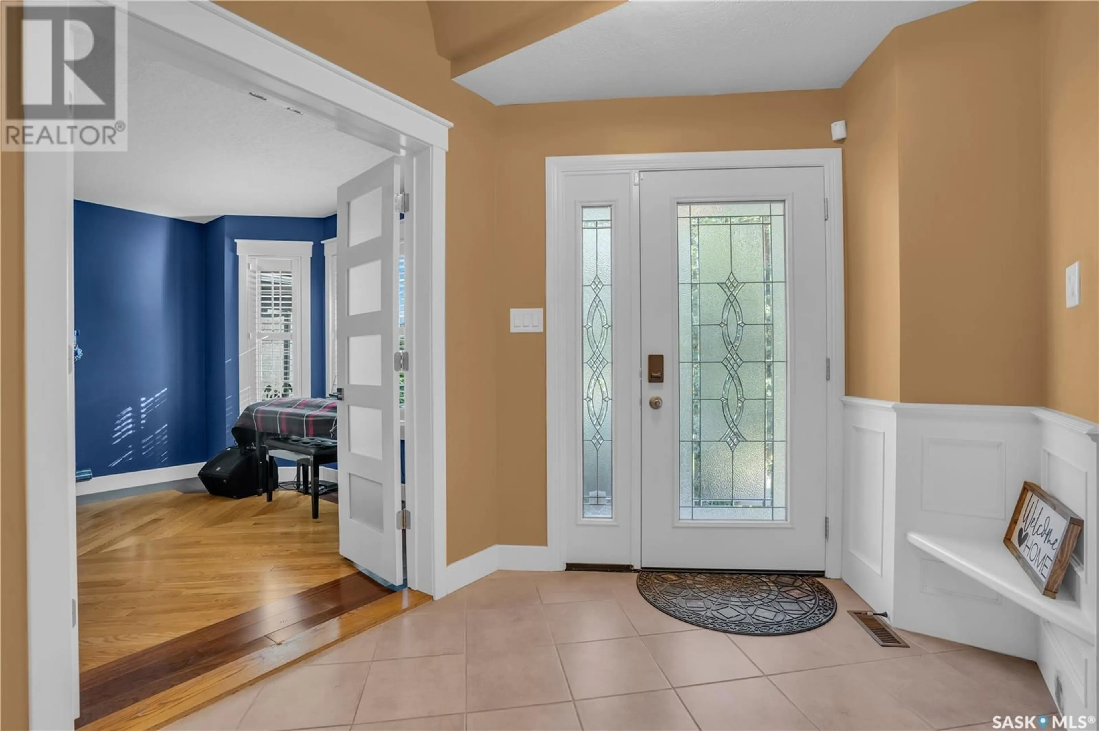 Indoor entryway for 4244 WASCANA RIDGE, Regina Saskatchewan S4V2T2