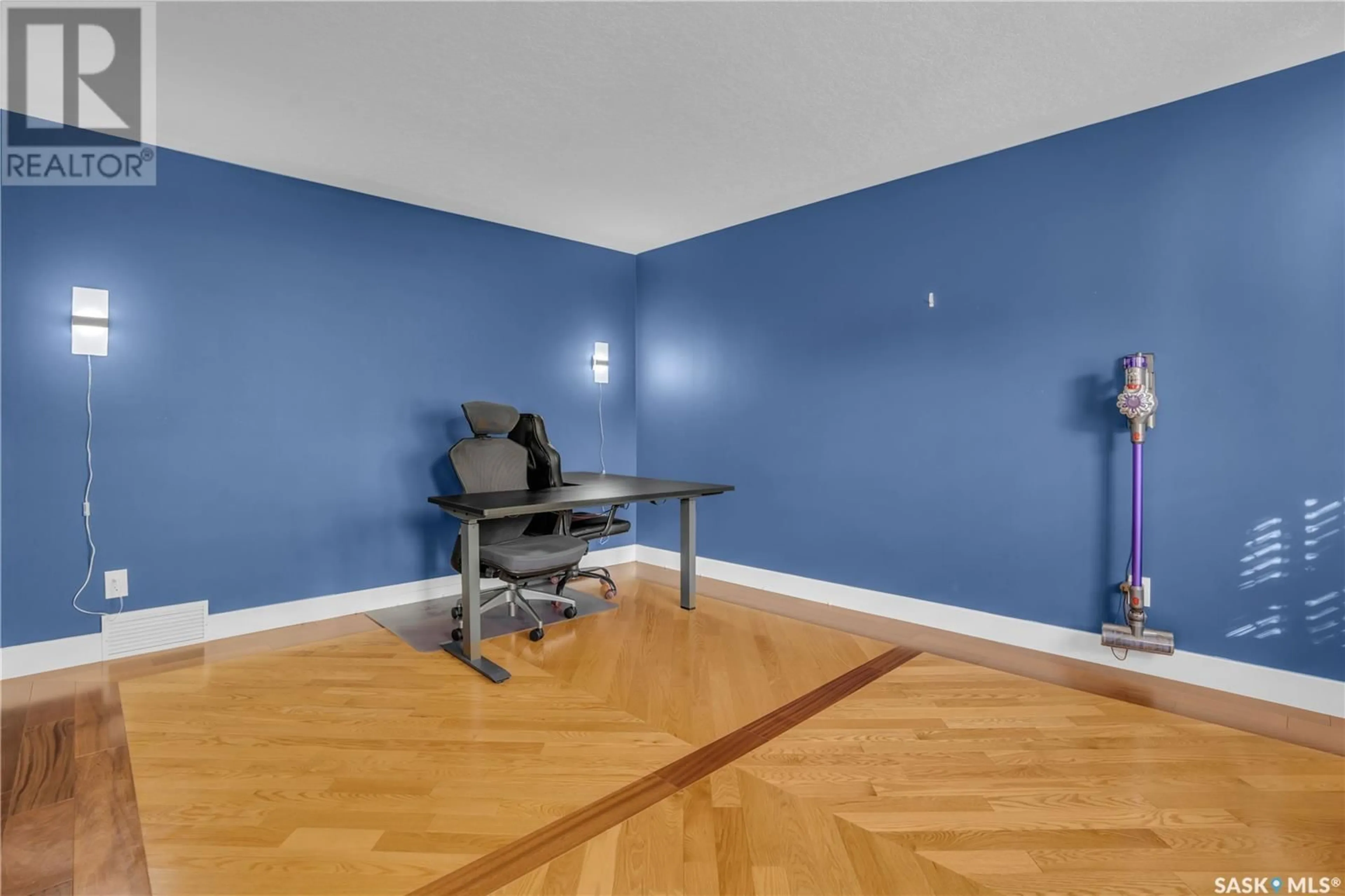 A pic of a room for 4244 WASCANA RIDGE, Regina Saskatchewan S4V2T2