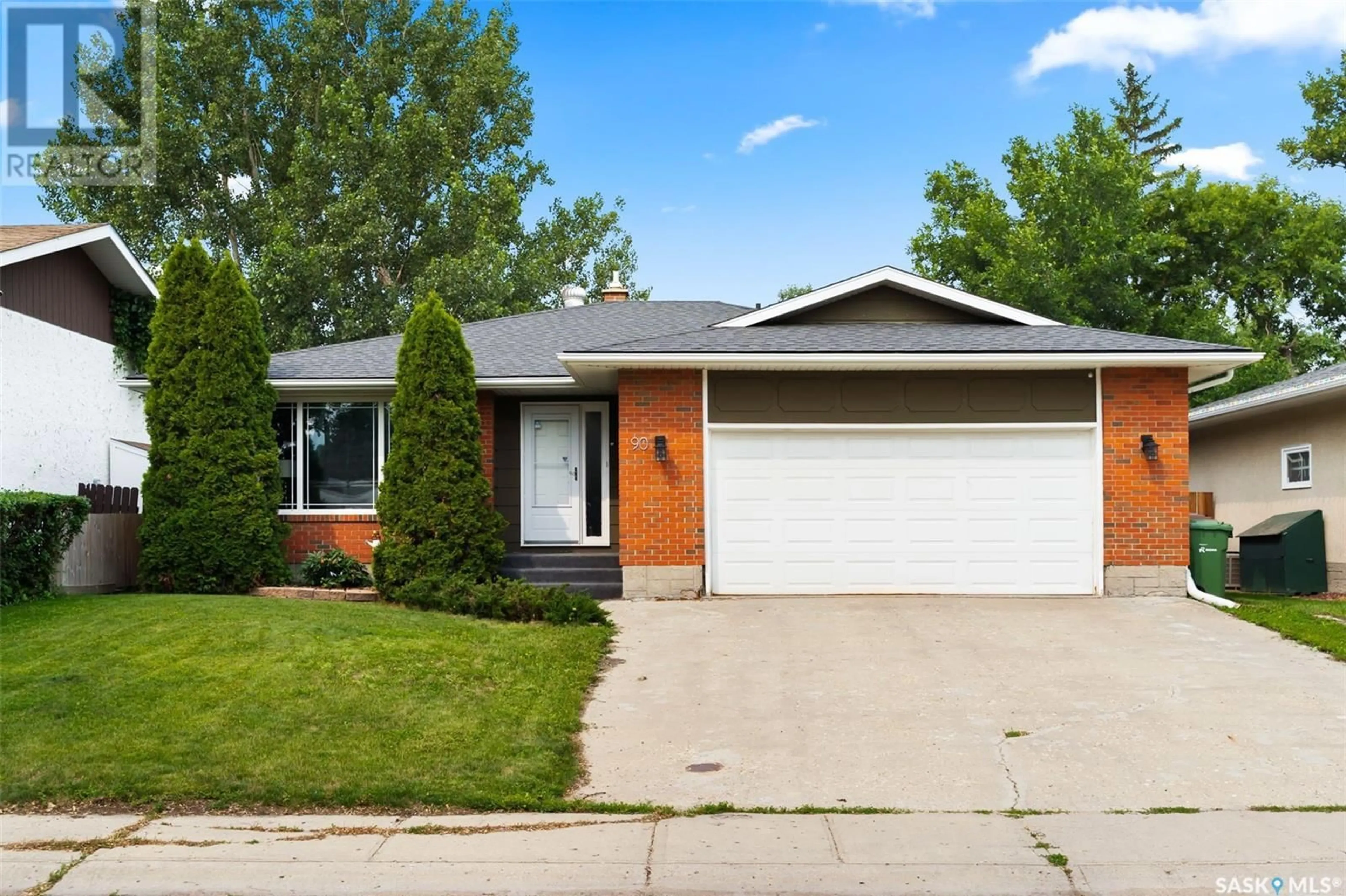 Home with vinyl exterior material, street for 90 KOWALCHUK CRESCENT, Regina Saskatchewan S4R6W8