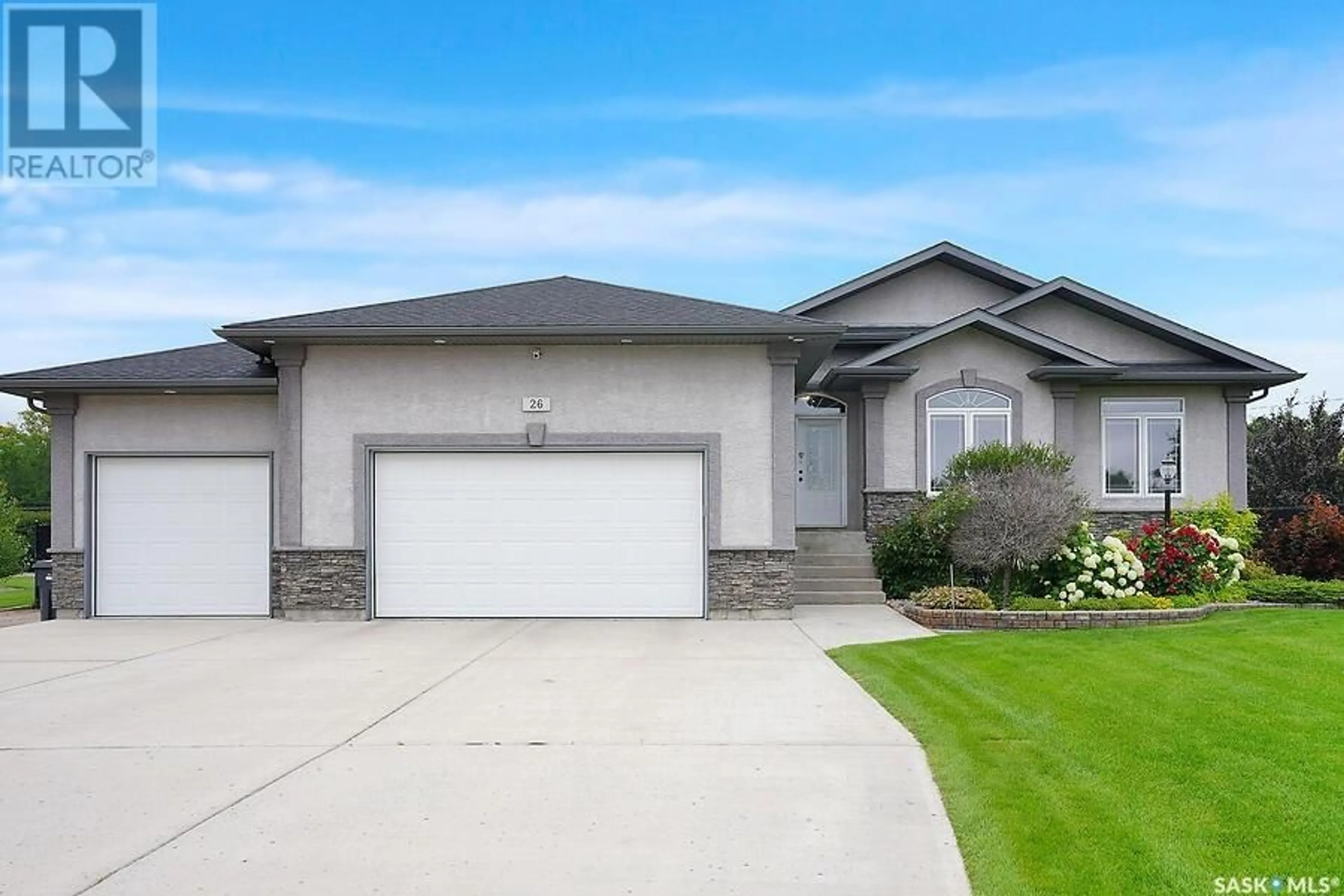 Home with vinyl exterior material, street for 26 FERNWOOD BAY, White City Saskatchewan S4L0A3
