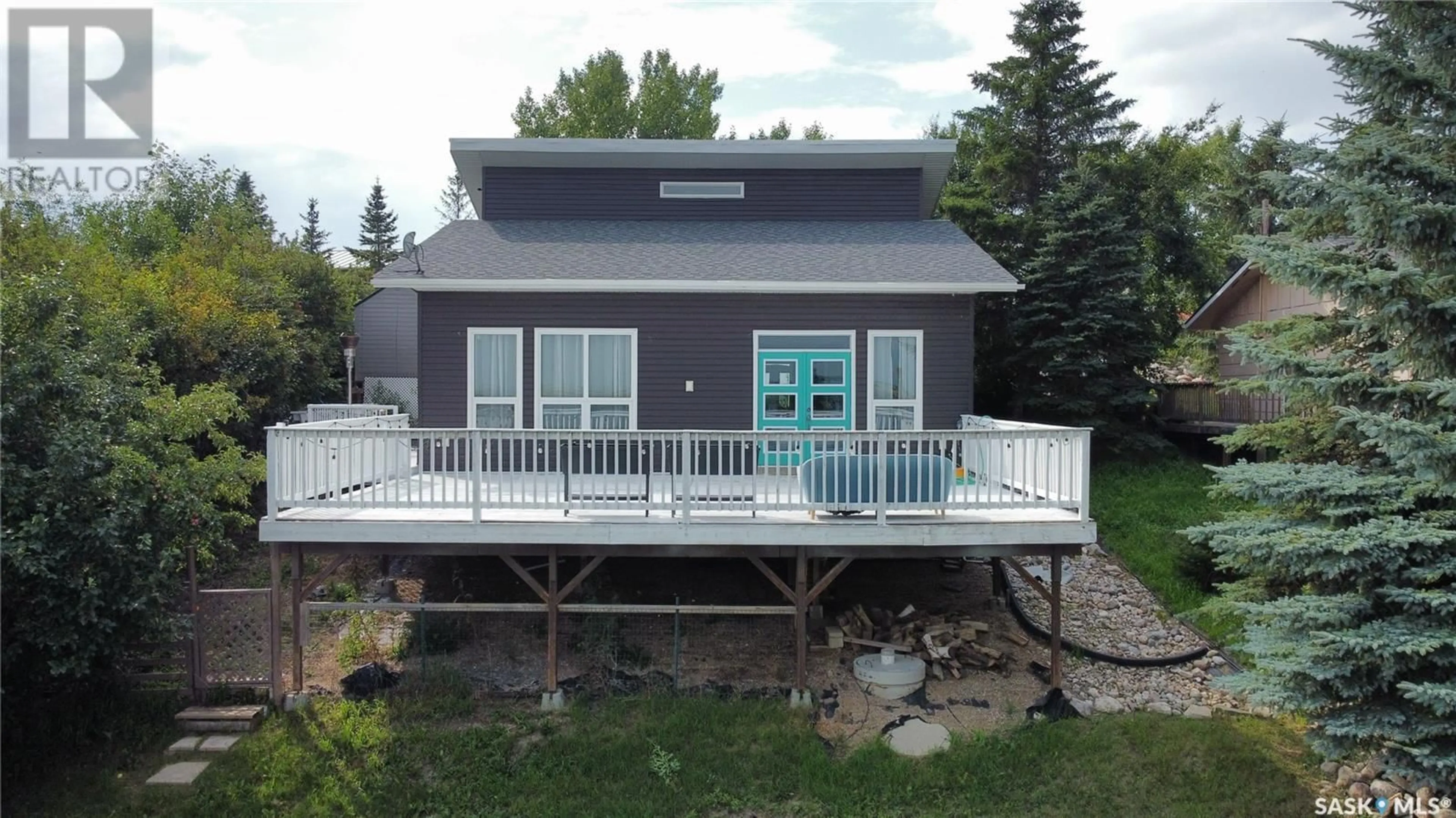 Home with vinyl exterior material, water/lake/river/ocean view for 32 MAWSON DRIVE, Shields Saskatchewan S7C0A2