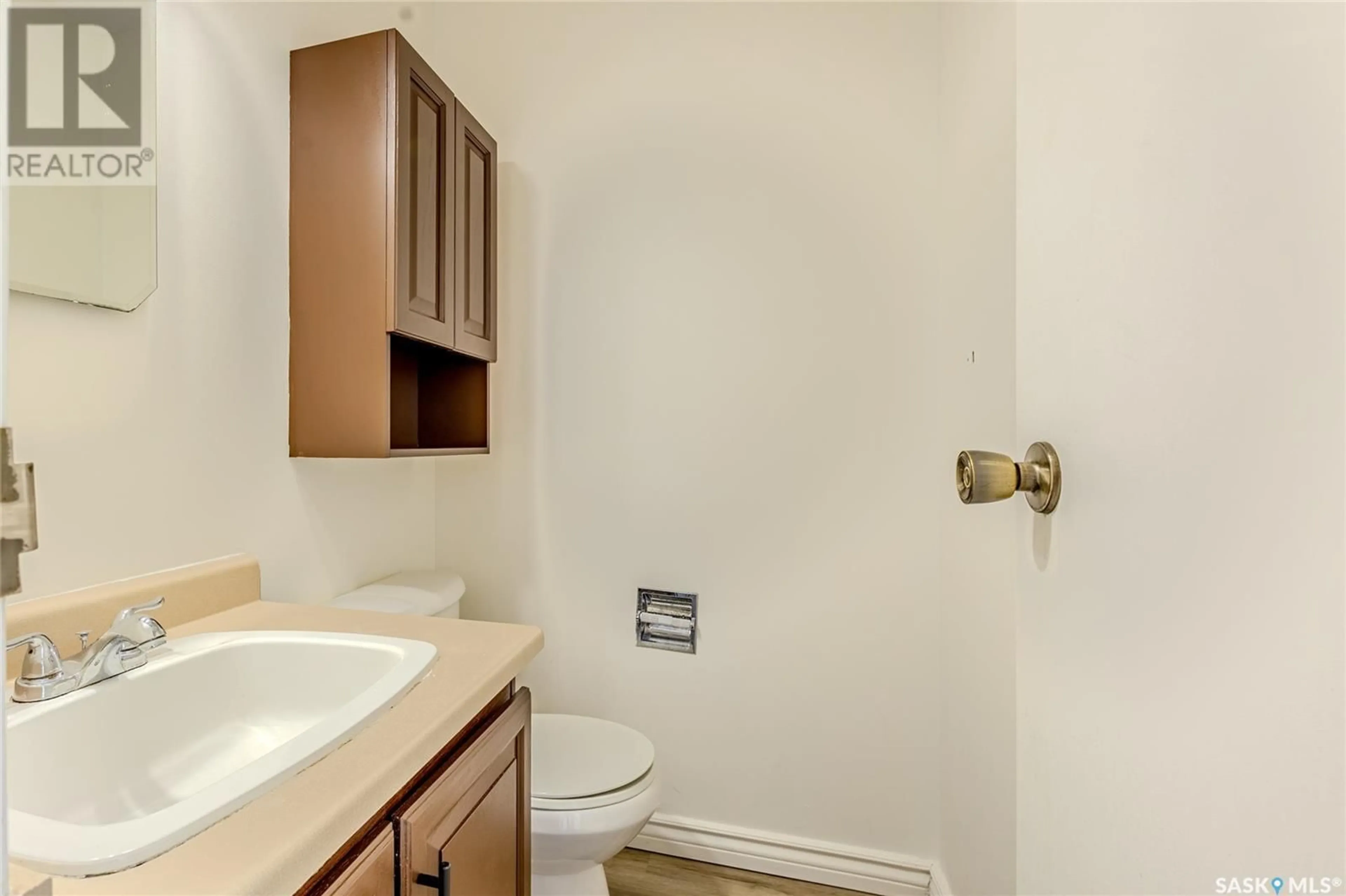 Standard bathroom, unknown for 153 1128 MCKERCHER DRIVE, Saskatoon Saskatchewan S7H4Y7