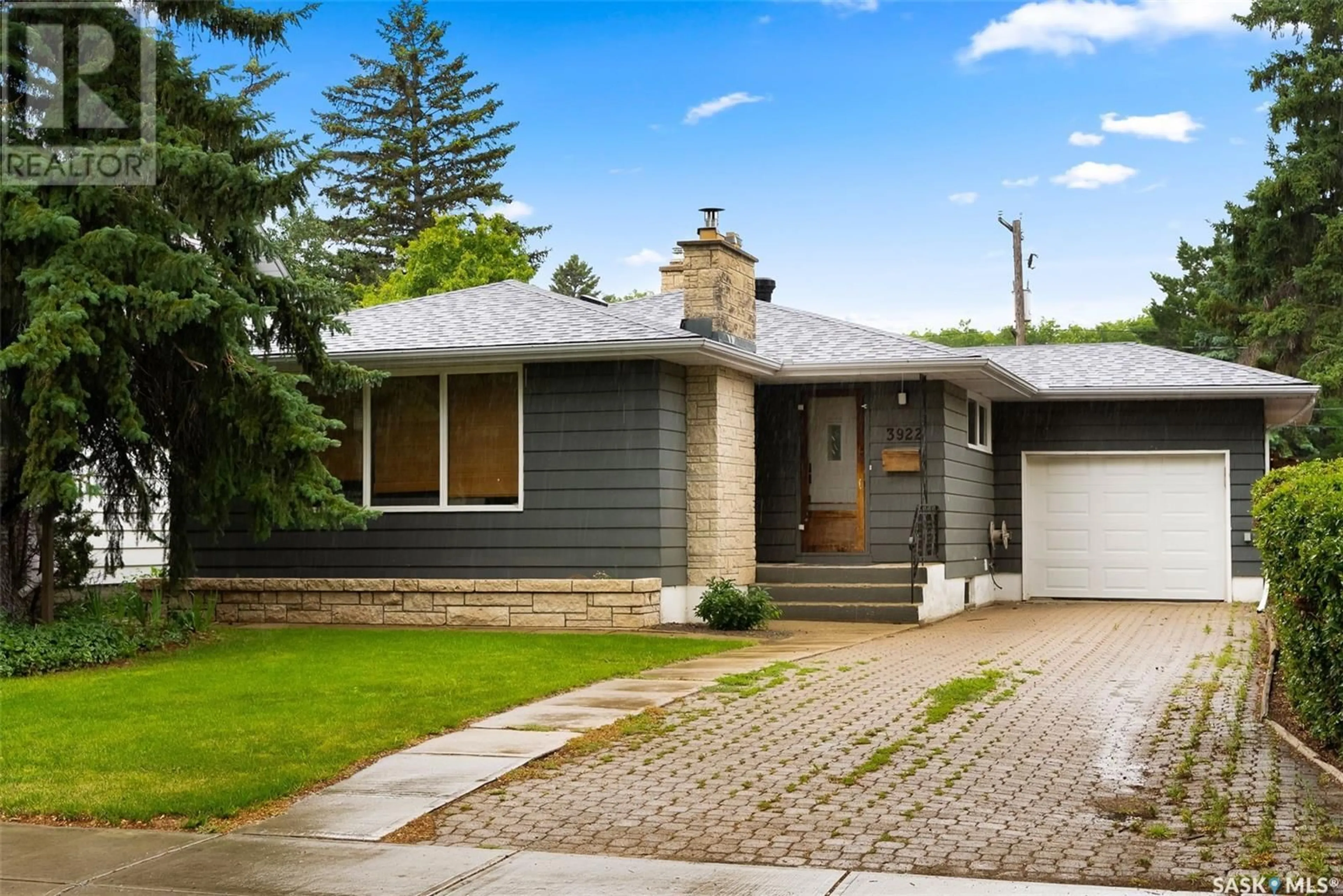 Home with vinyl exterior material, street for 3922 ATHOL STREET, Regina Saskatchewan S4S3J3