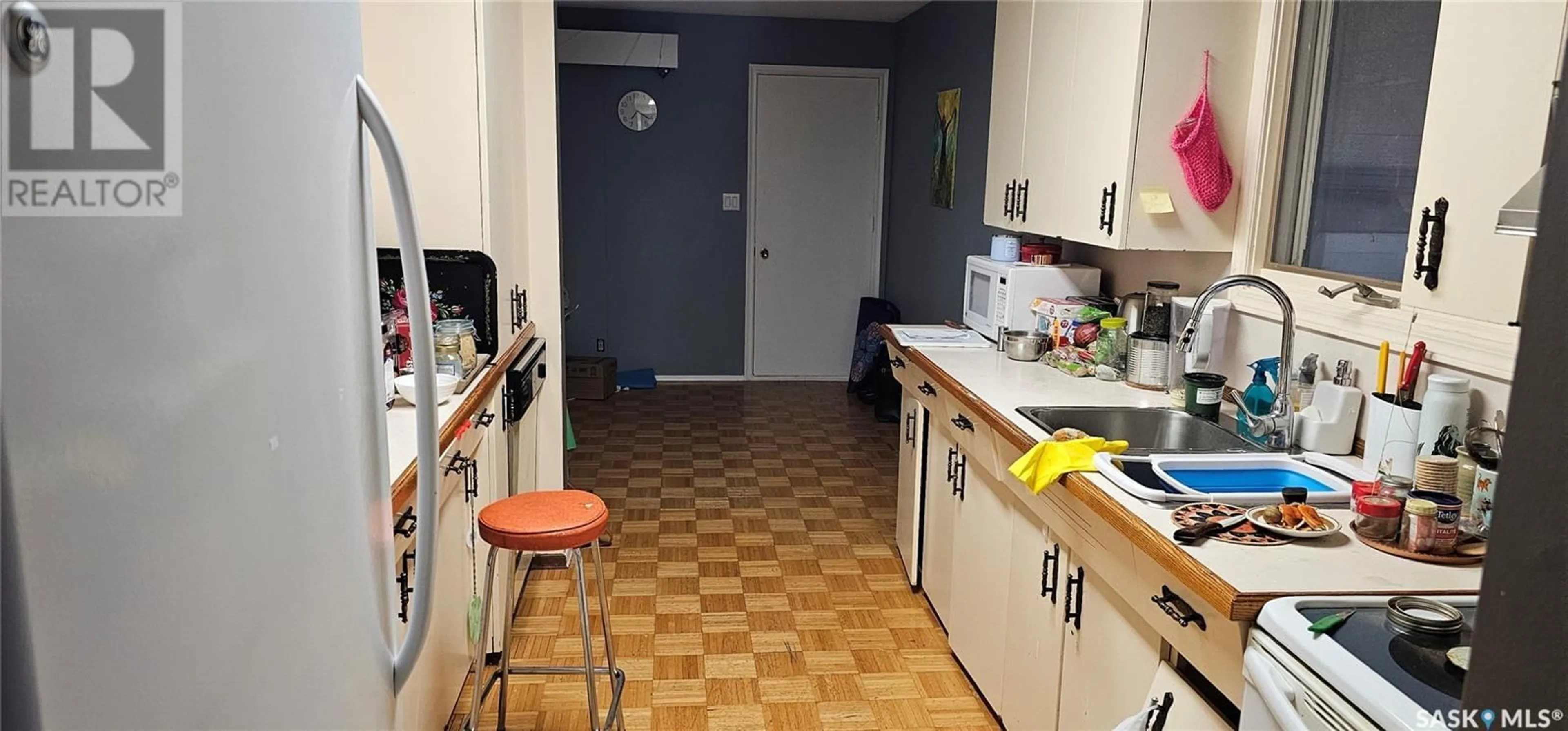 Standard kitchen, unknown for 113 JUBILEE CRESCENT, Rosetown Saskatchewan S0L2V0