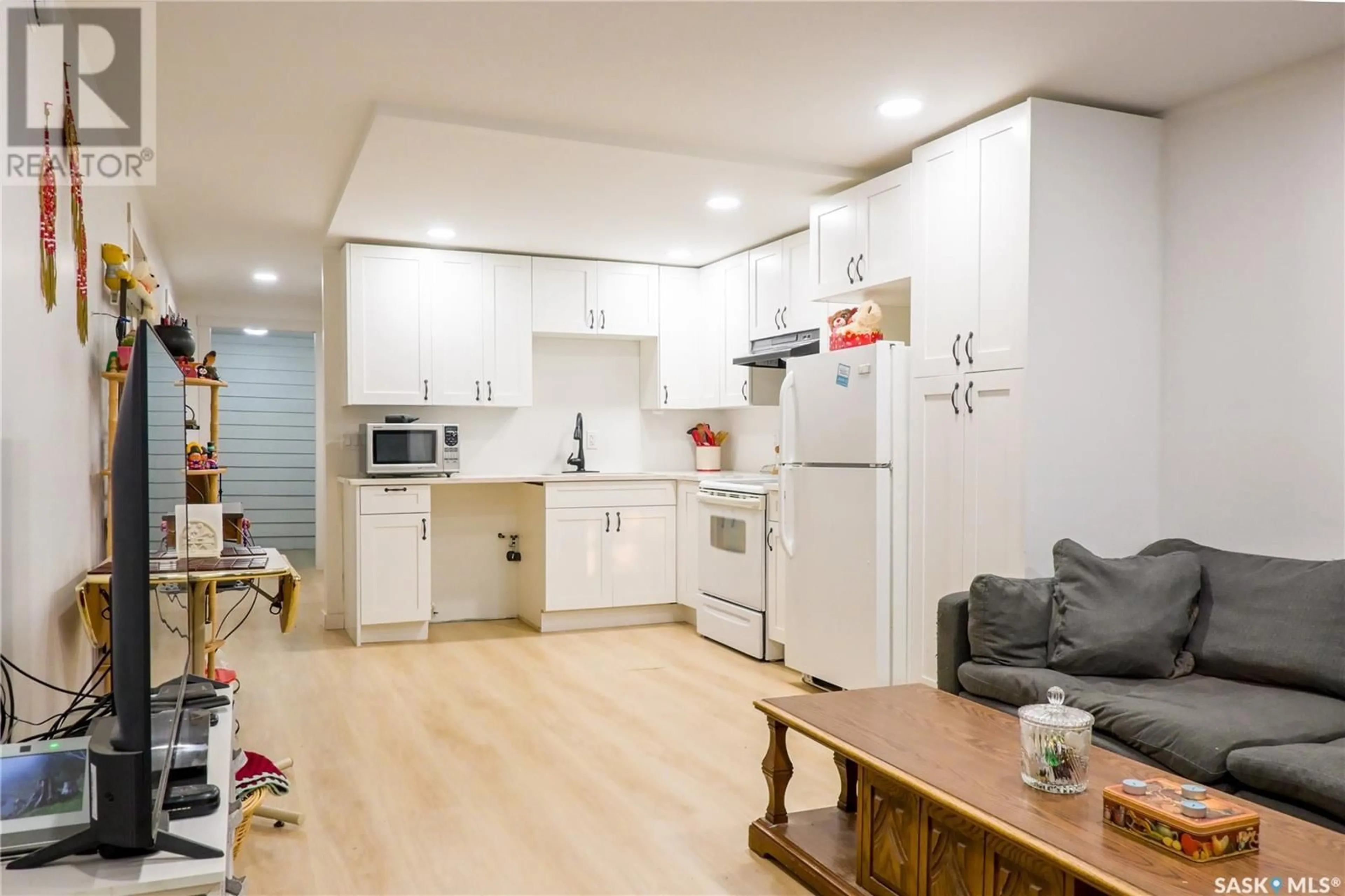 Unknown for 693 RETALLACK STREET, Regina Saskatchewan S4T2G5