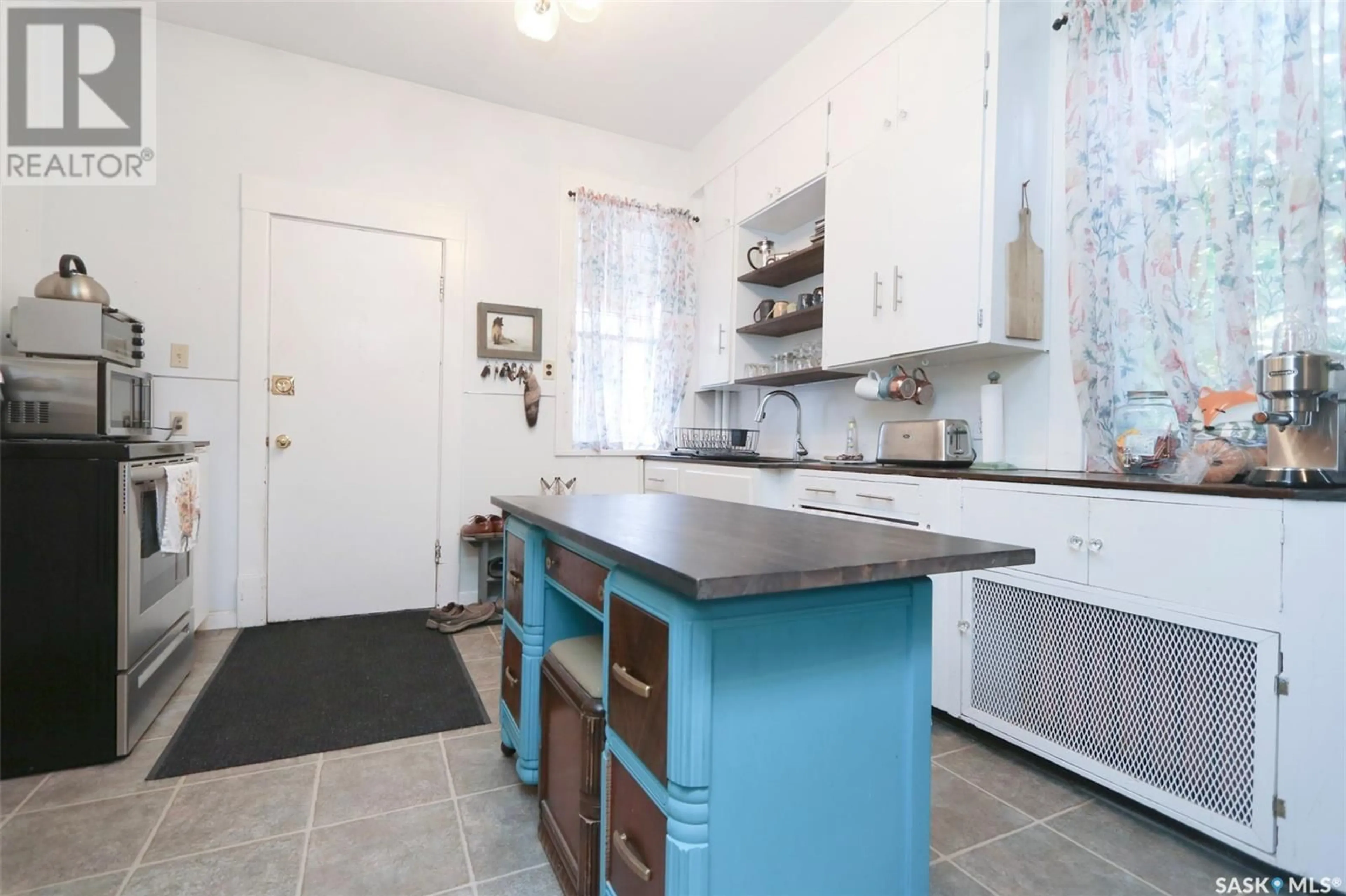 Standard kitchen, ceramic/tile floor for 418 NORWAY ROAD, Canora Saskatchewan S0A0L0