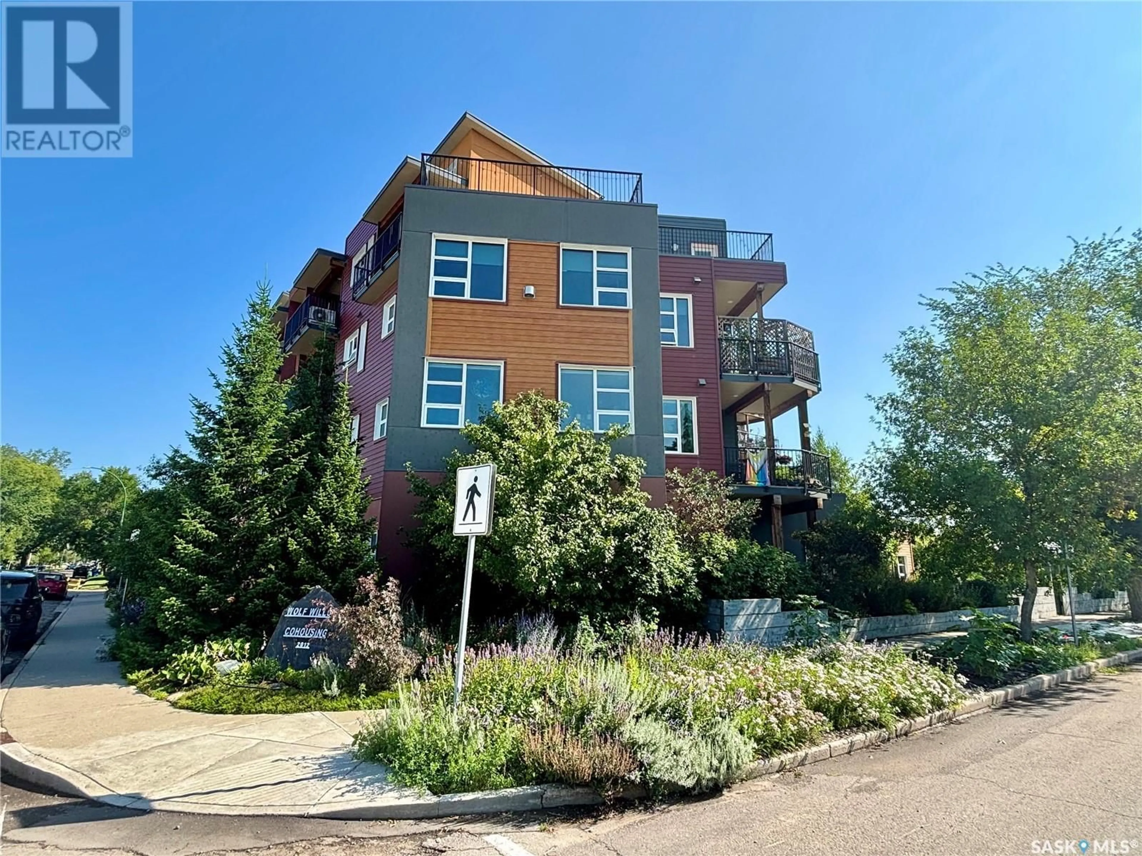 Home with brick exterior material, building for 306 - 530 J AVENUE S, Saskatoon Saskatchewan S7M2A8