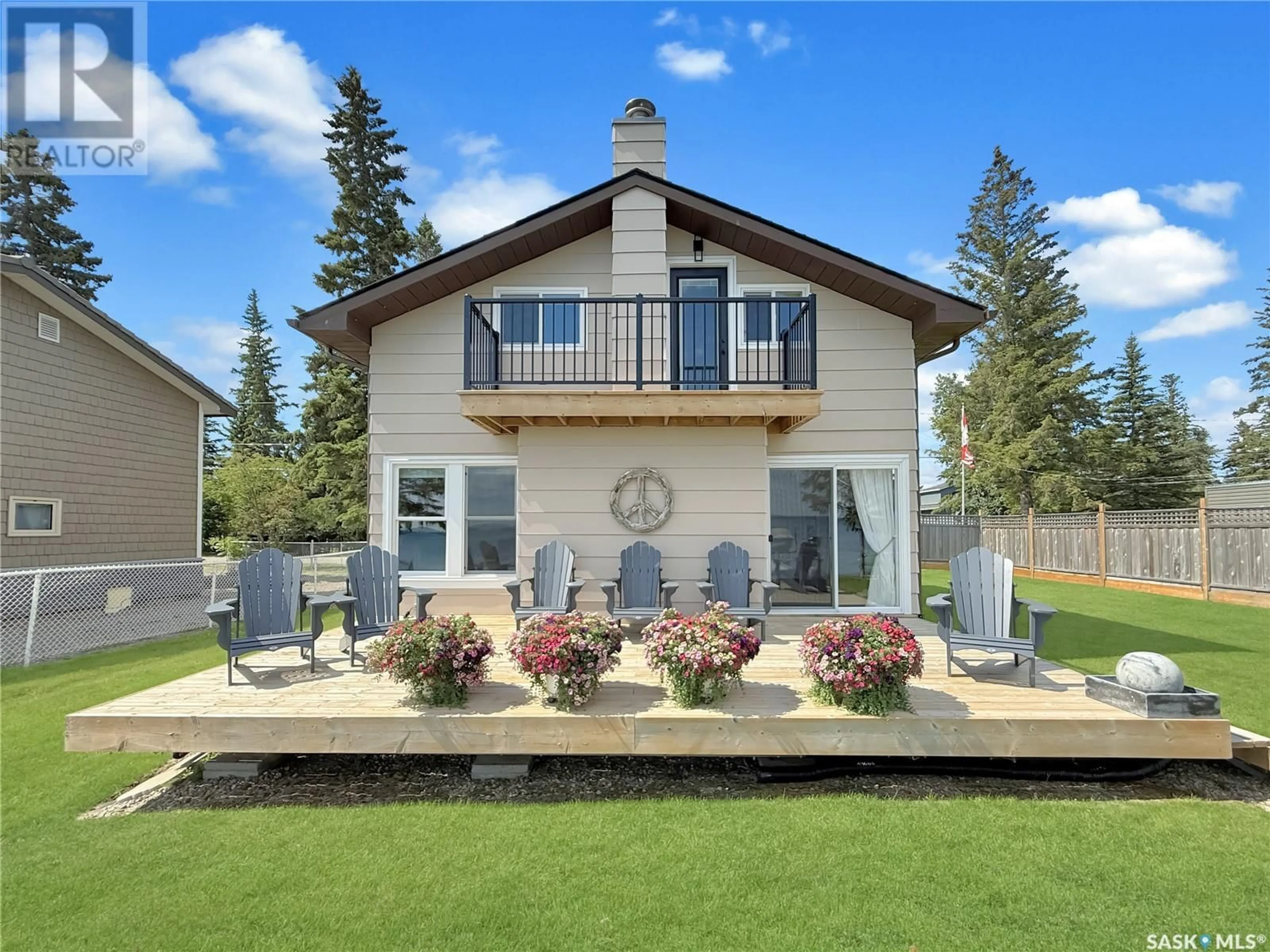 Home with vinyl exterior material, unknown for 22 LAKEVIEW DRIVE, Candle Lake Saskatchewan S0J3E0