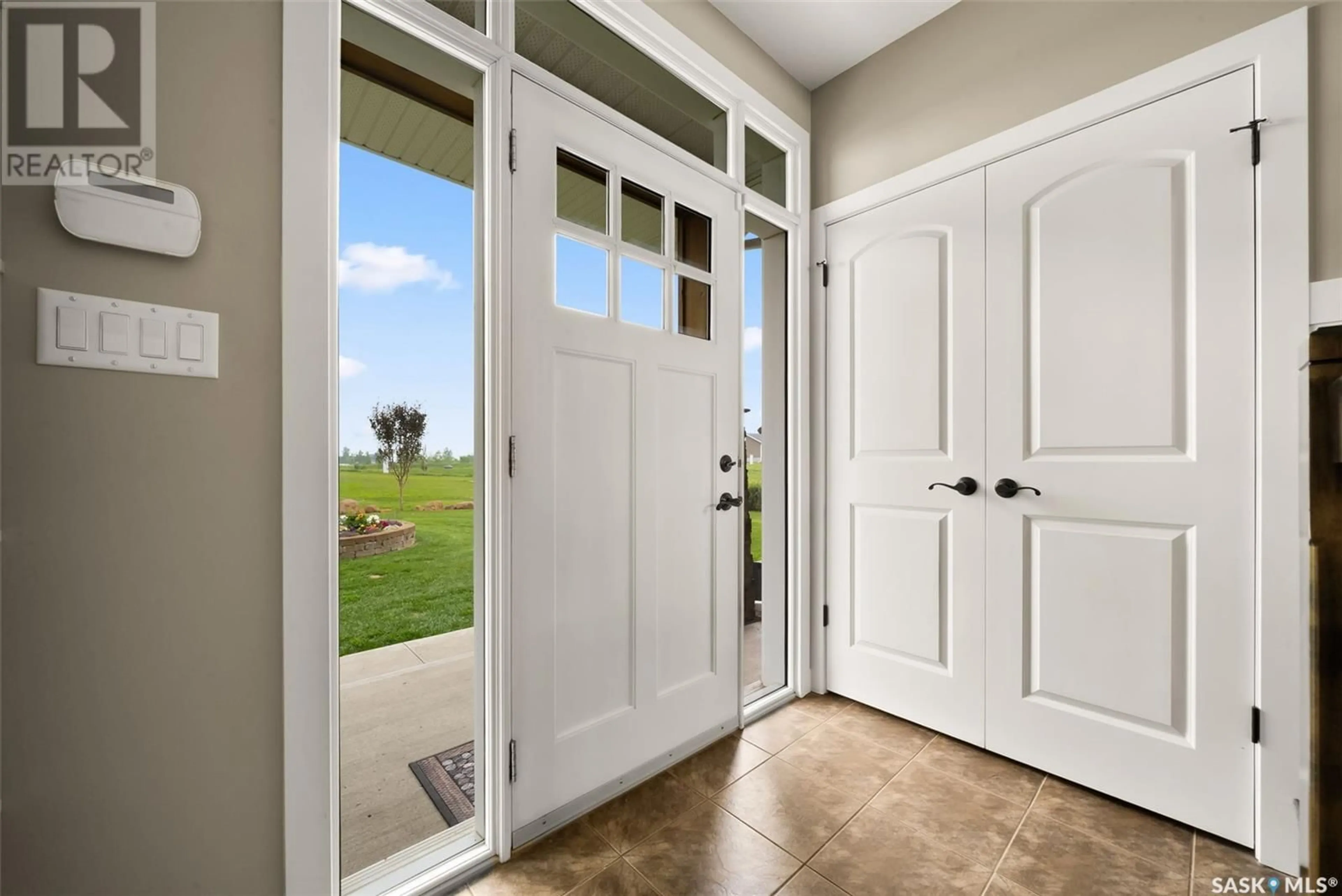 Indoor entryway for 2 VALLEY RIDGE ROAD, Longlaketon Rm No. 219 Saskatchewan S0G4L0