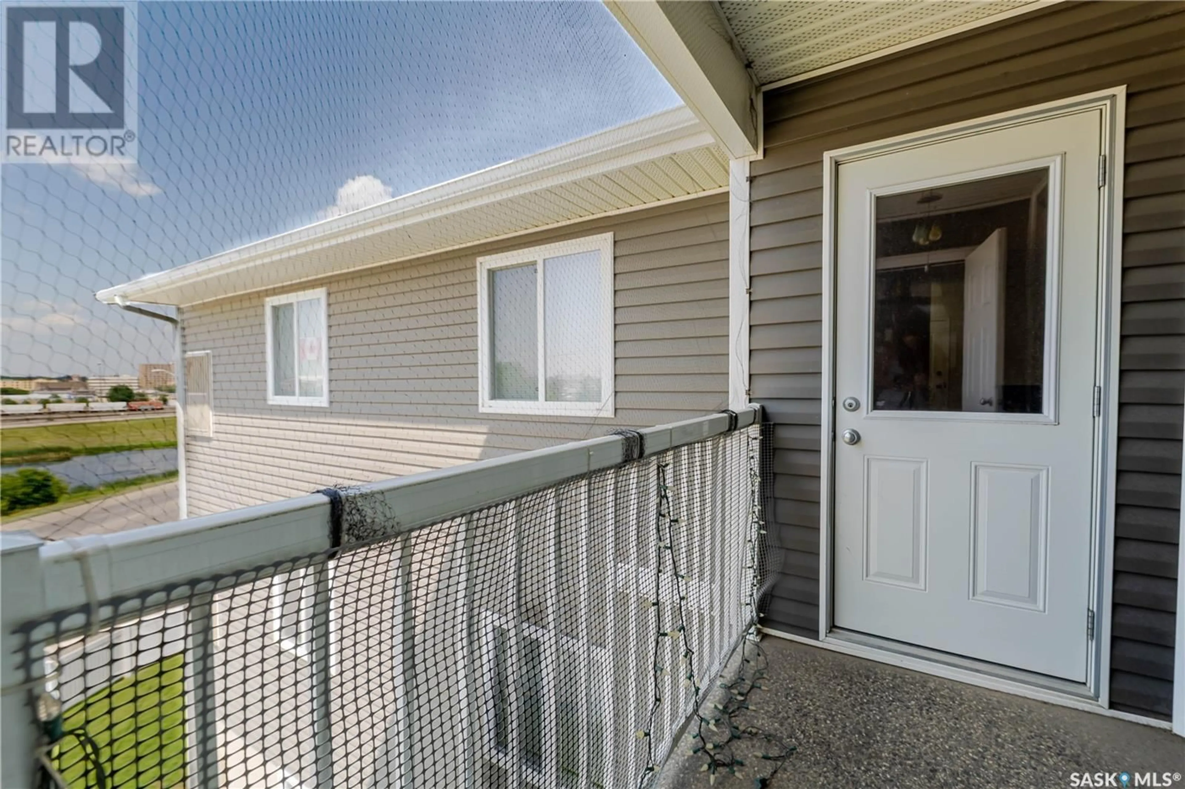 Unknown for S - 204 221 MAIN STREET, Moose Jaw Saskatchewan S6H2R4